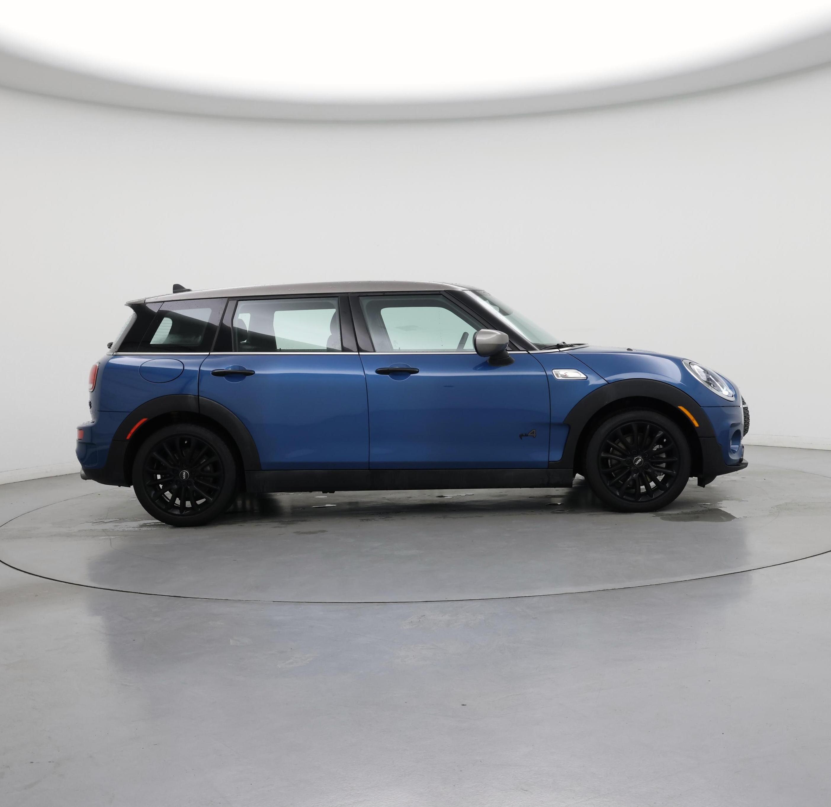 Thumbnail: 2022 MINI Cooper Clubman - 7