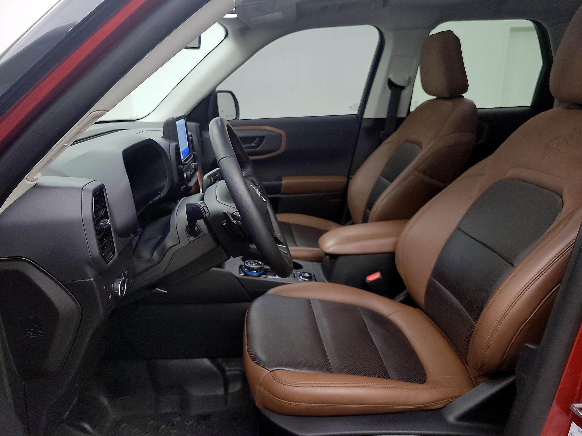 Thumbnail: 2022 Ford Bronco Sport - 11