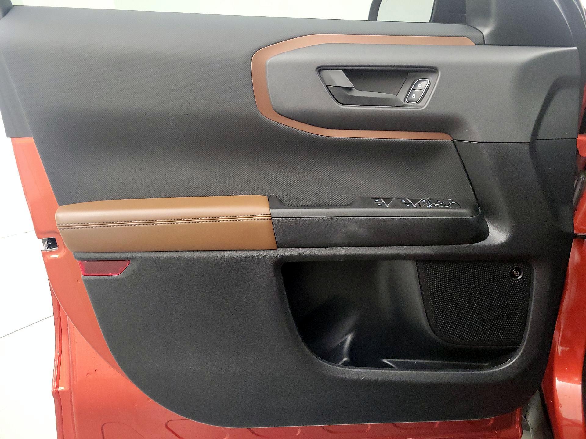 Thumbnail: 2022 Ford Bronco Sport - 12