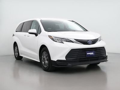 2023 Toyota Sienna Hybrid LE