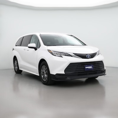 2023 Toyota Sienna LE