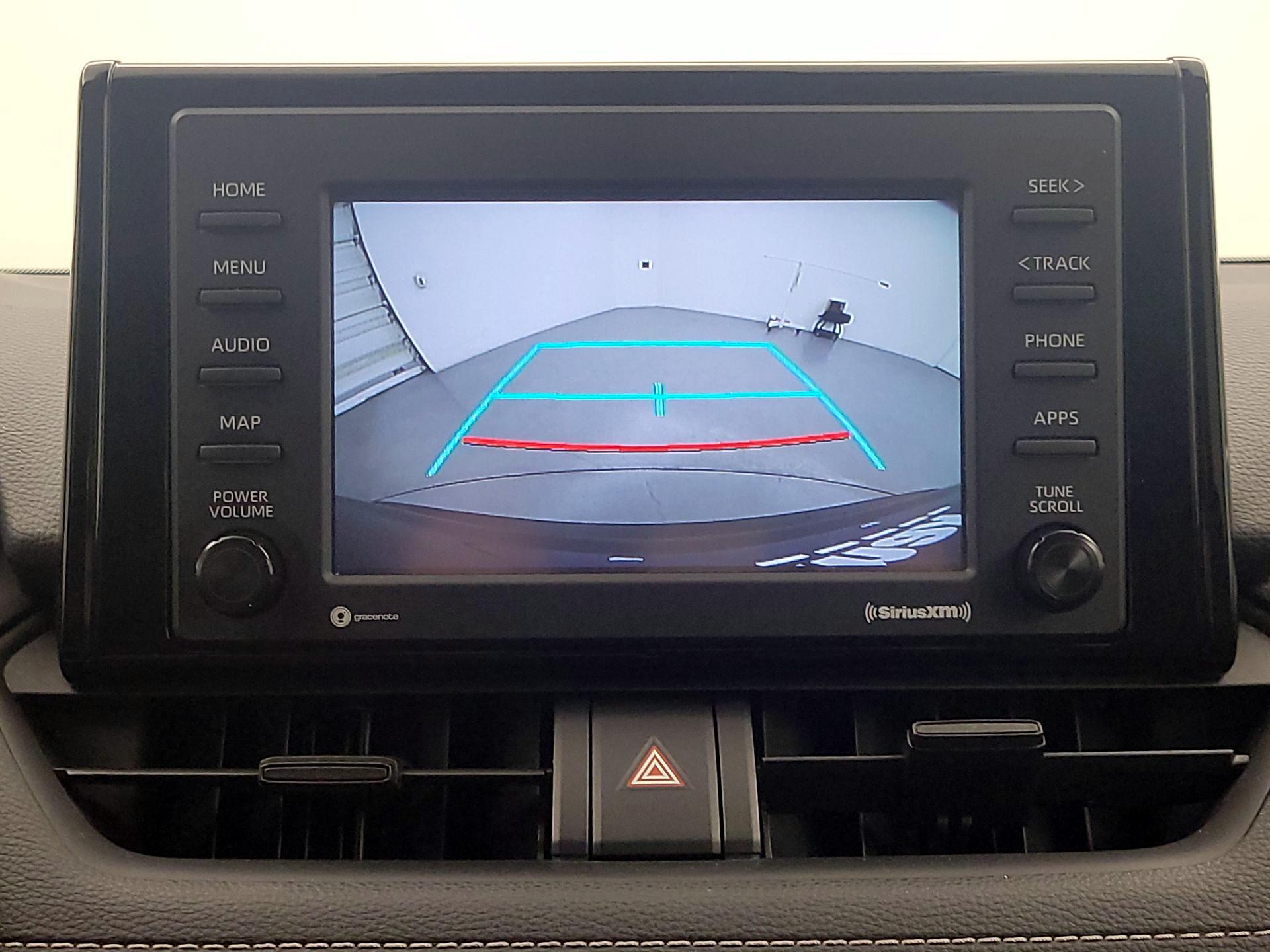 Thumbnail: 2020 Toyota RAV4 - 15