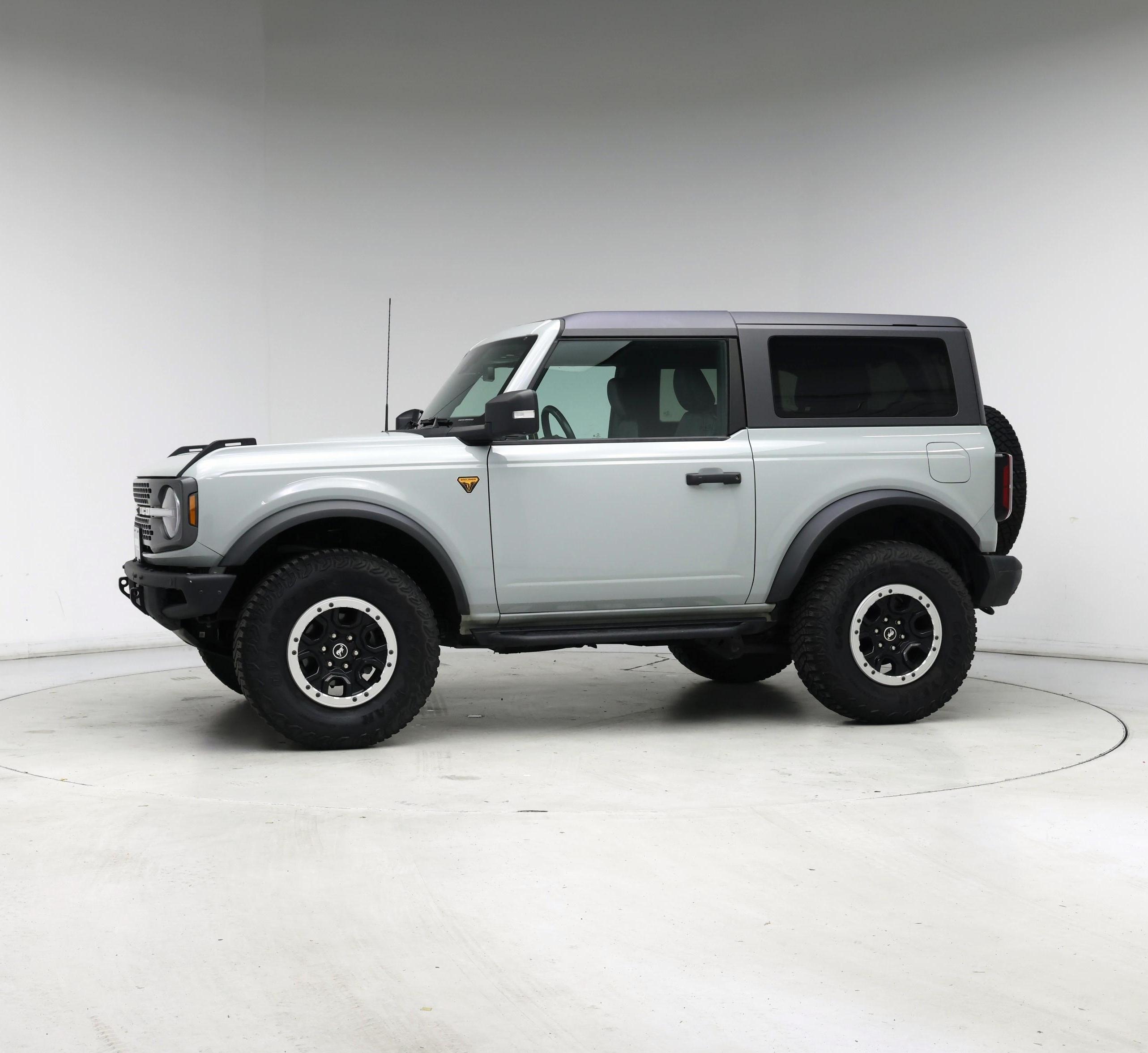 Thumbnail: 2022 Ford Bronco - 3