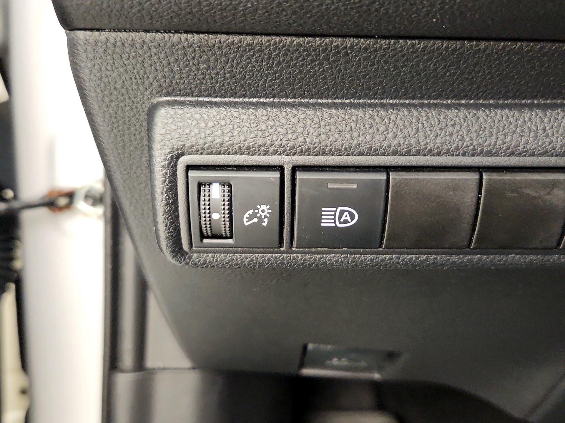 Thumbnail: 2020 Toyota Corolla - 13