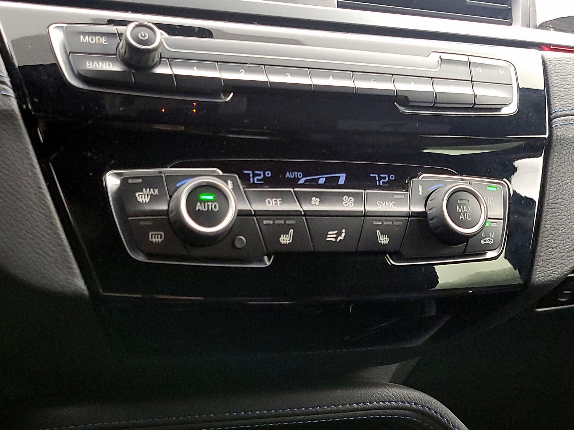 Thumbnail: 2021 BMW X1 - 17