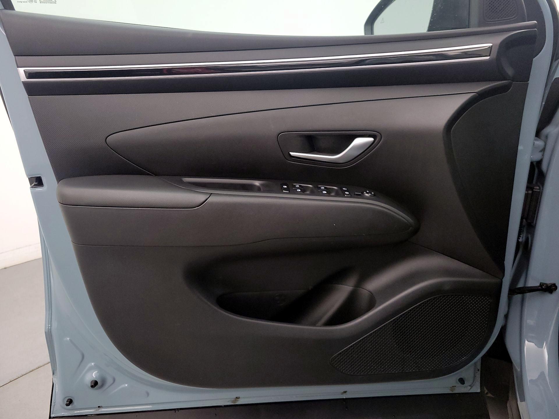 Thumbnail: 2023 Hyundai Santa Cruz - 12