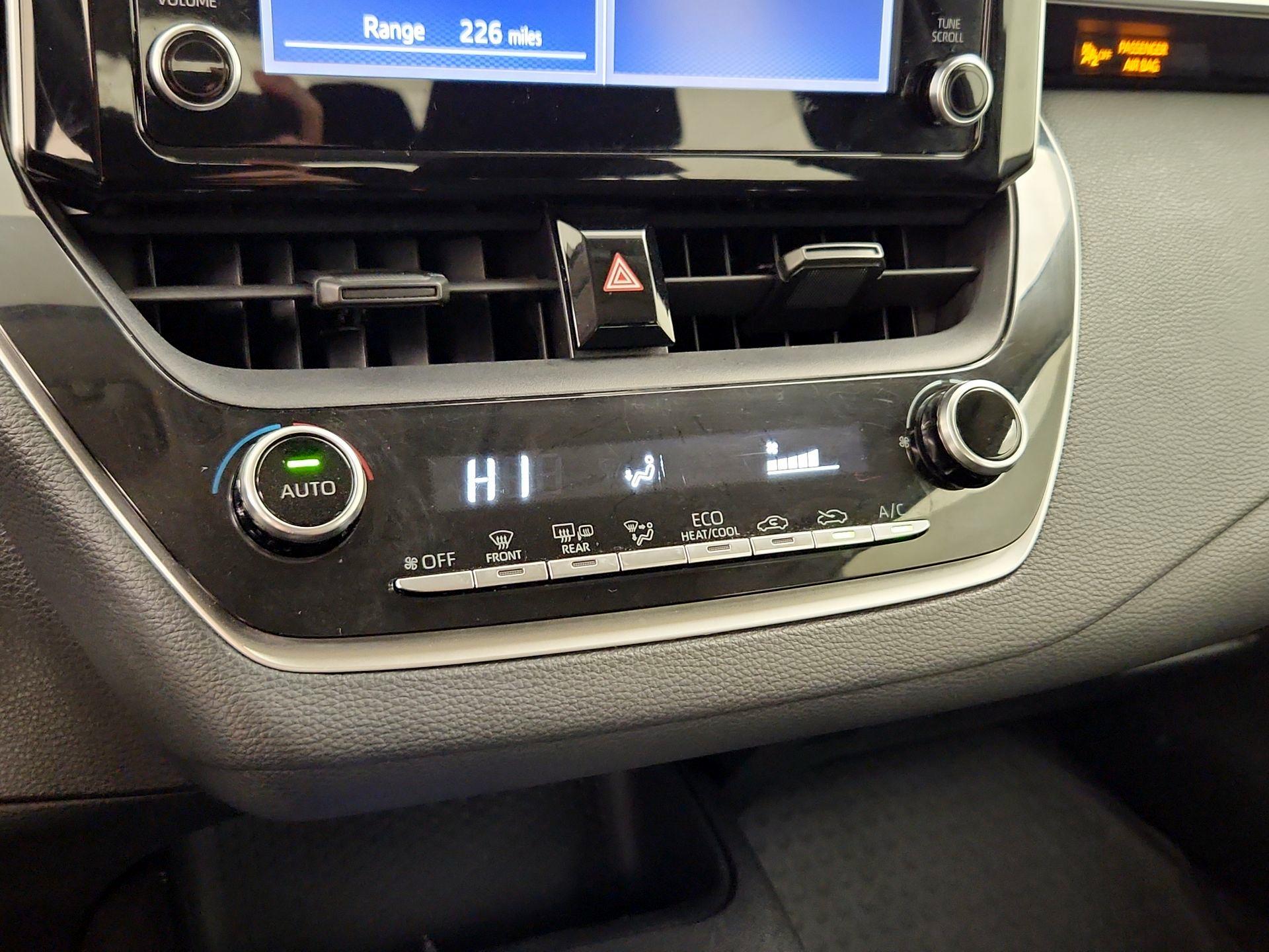 Thumbnail: 2020 Toyota Corolla - 16