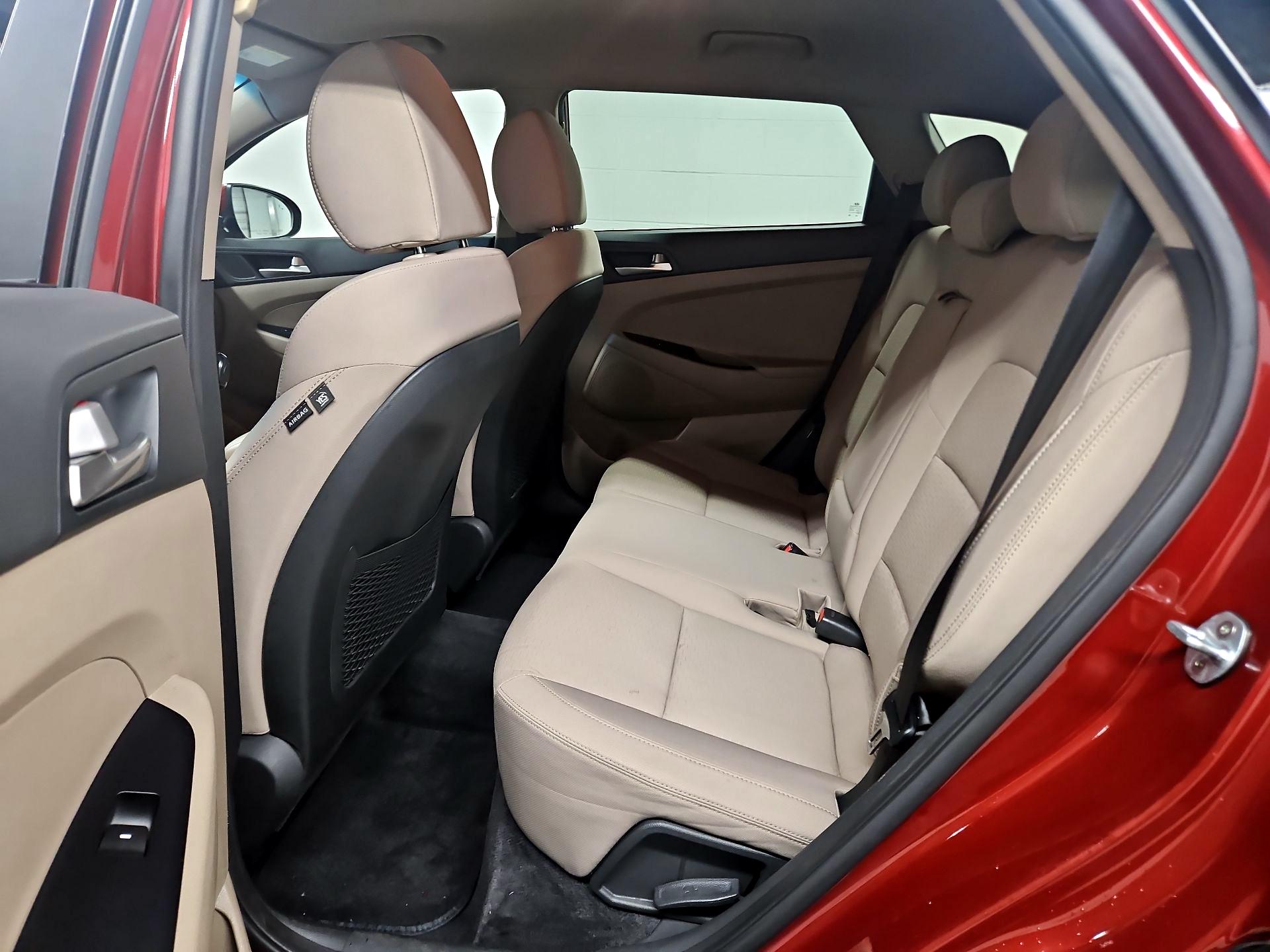 Thumbnail: 2020 Hyundai Tucson - 19