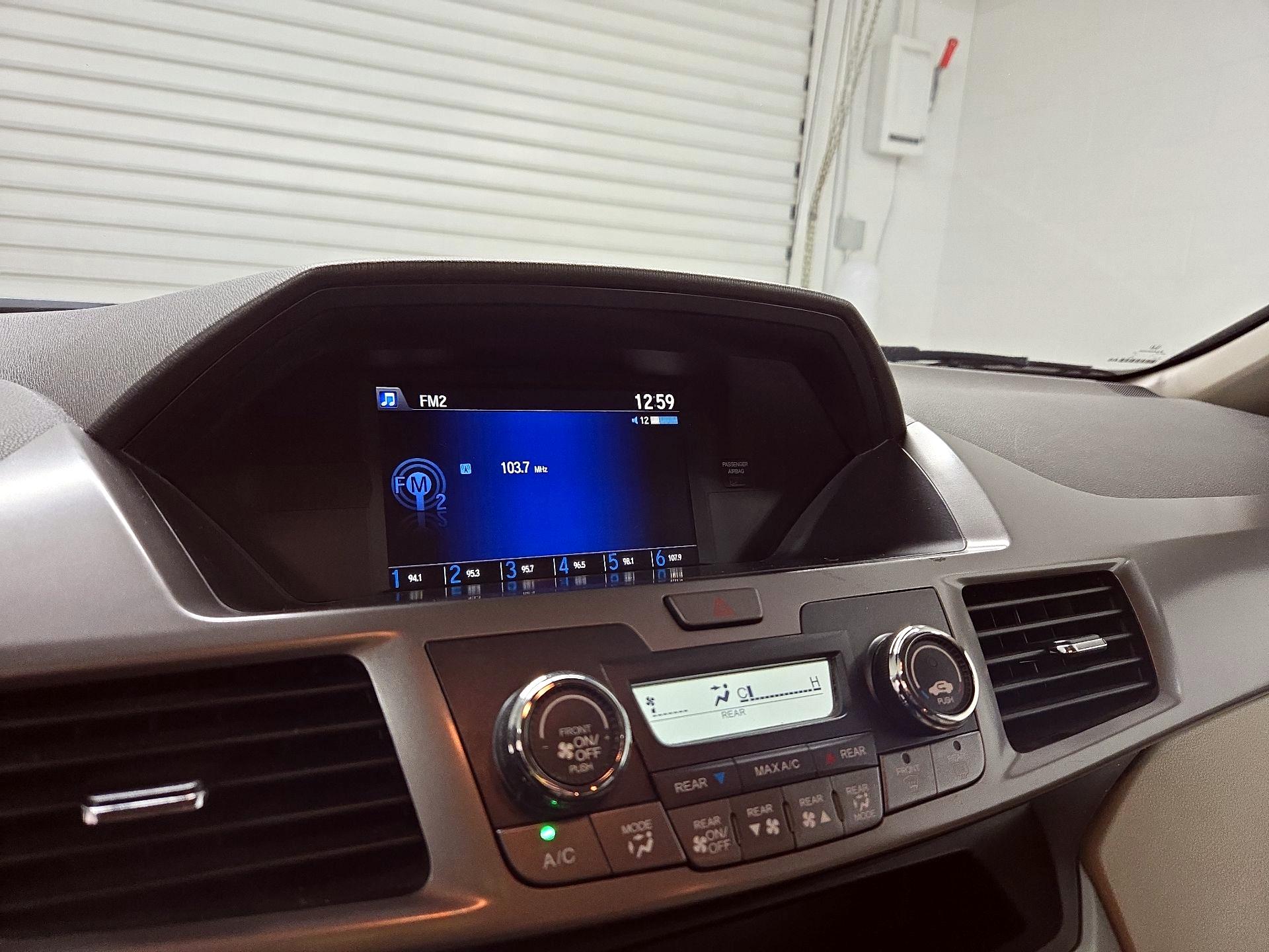 Thumbnail: 2016 Honda Odyssey - 15