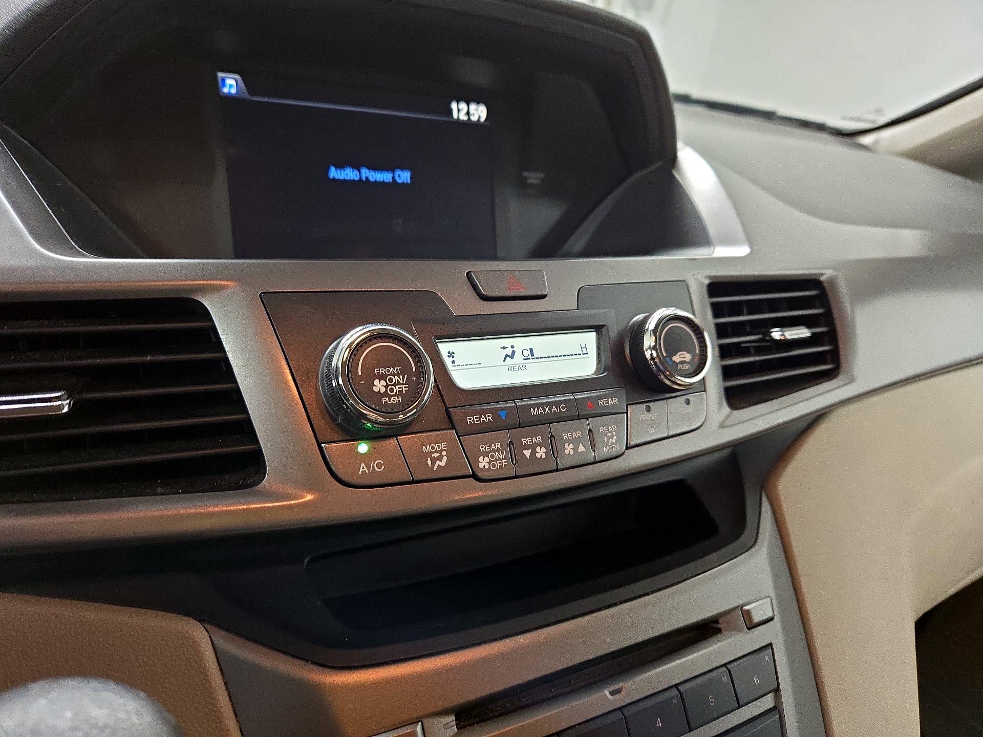 Thumbnail: 2016 Honda Odyssey - 16