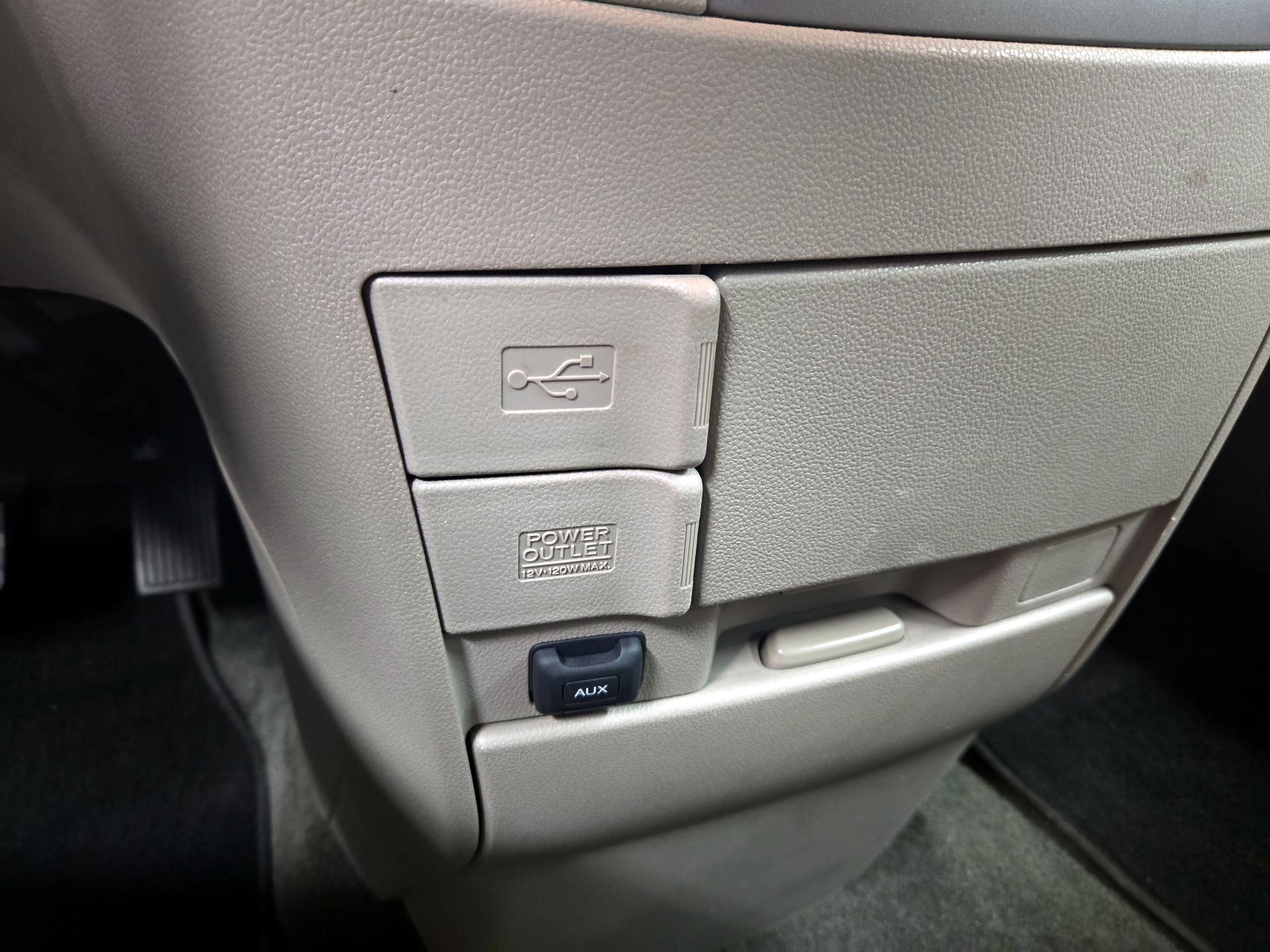 Thumbnail: 2016 Honda Odyssey - 18