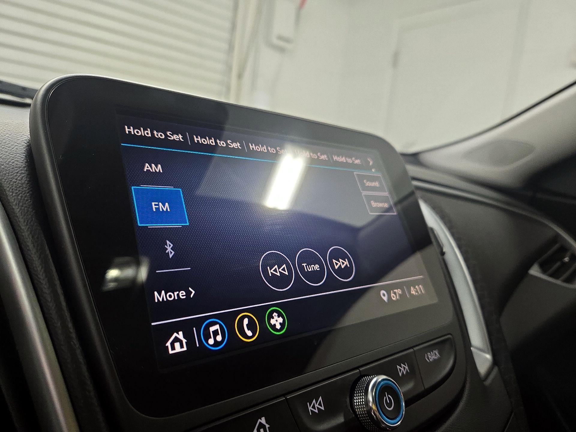 Thumbnail: 2022 Chevrolet Malibu - 15