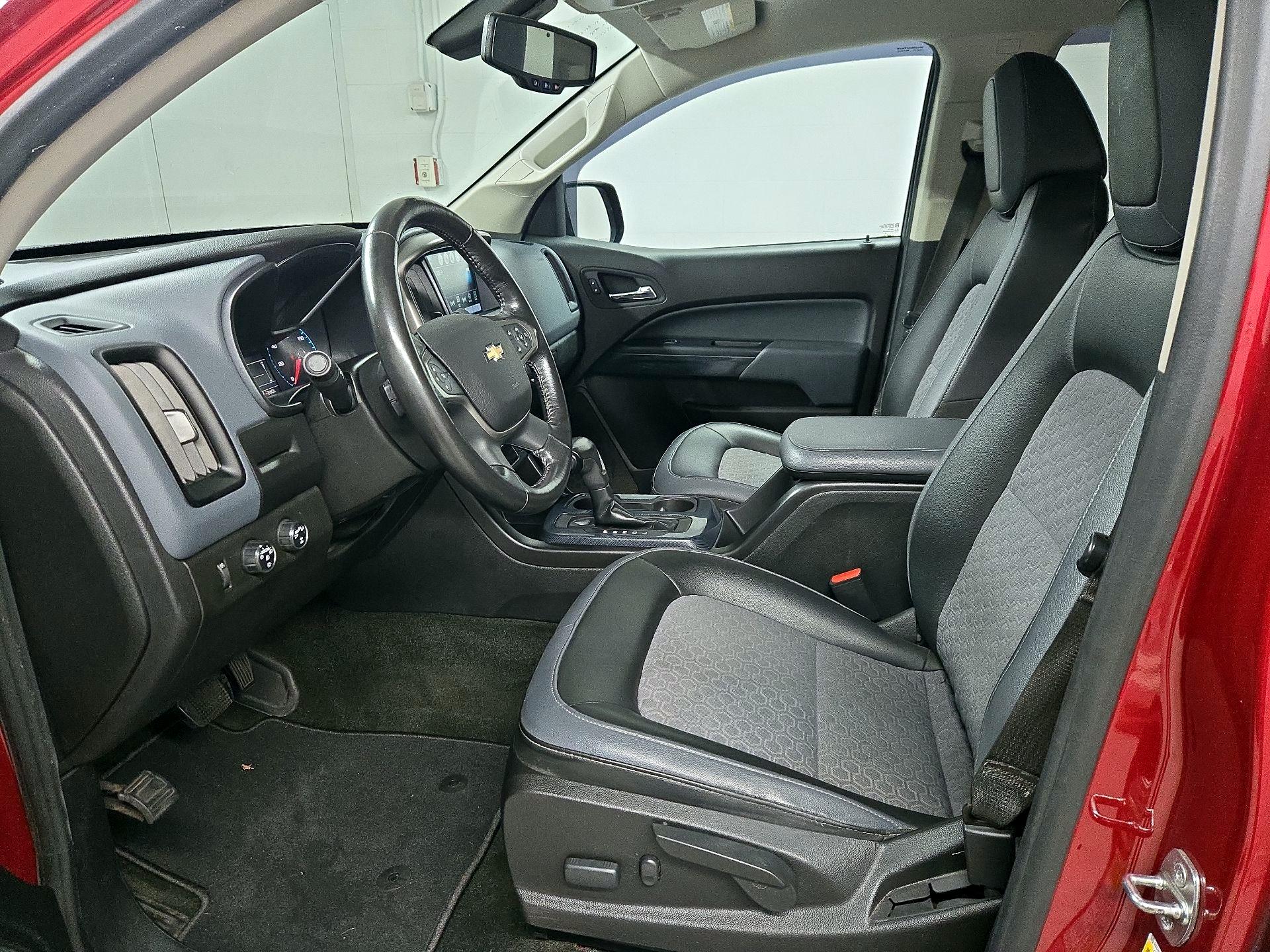 Thumbnail: 2017 Chevrolet Colorado - 11