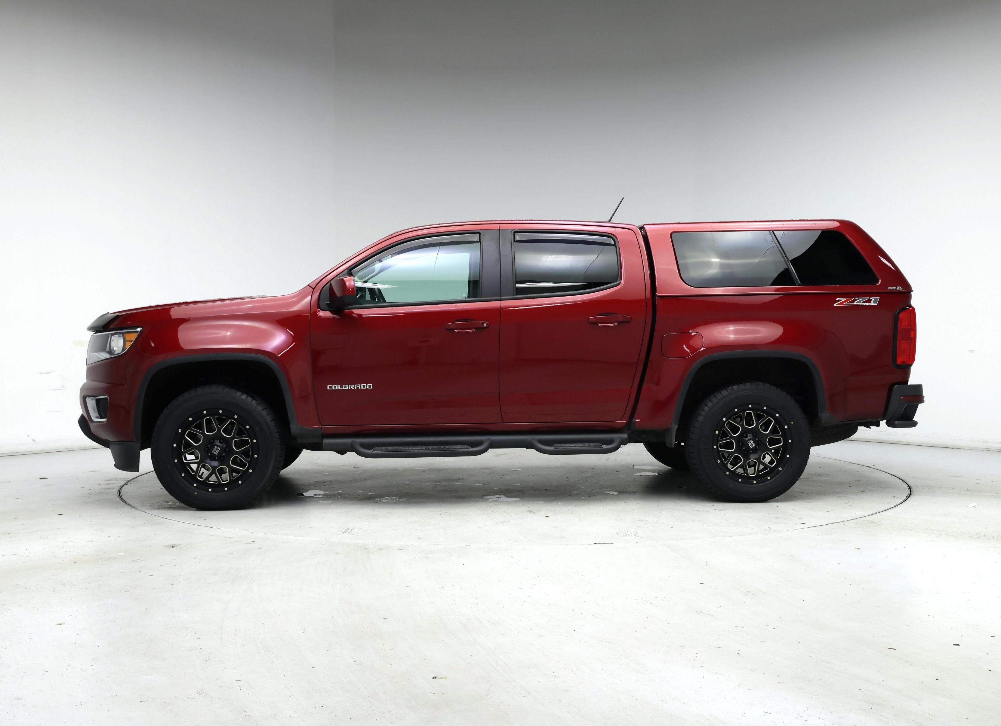 Thumbnail: 2017 Chevrolet Colorado - 3
