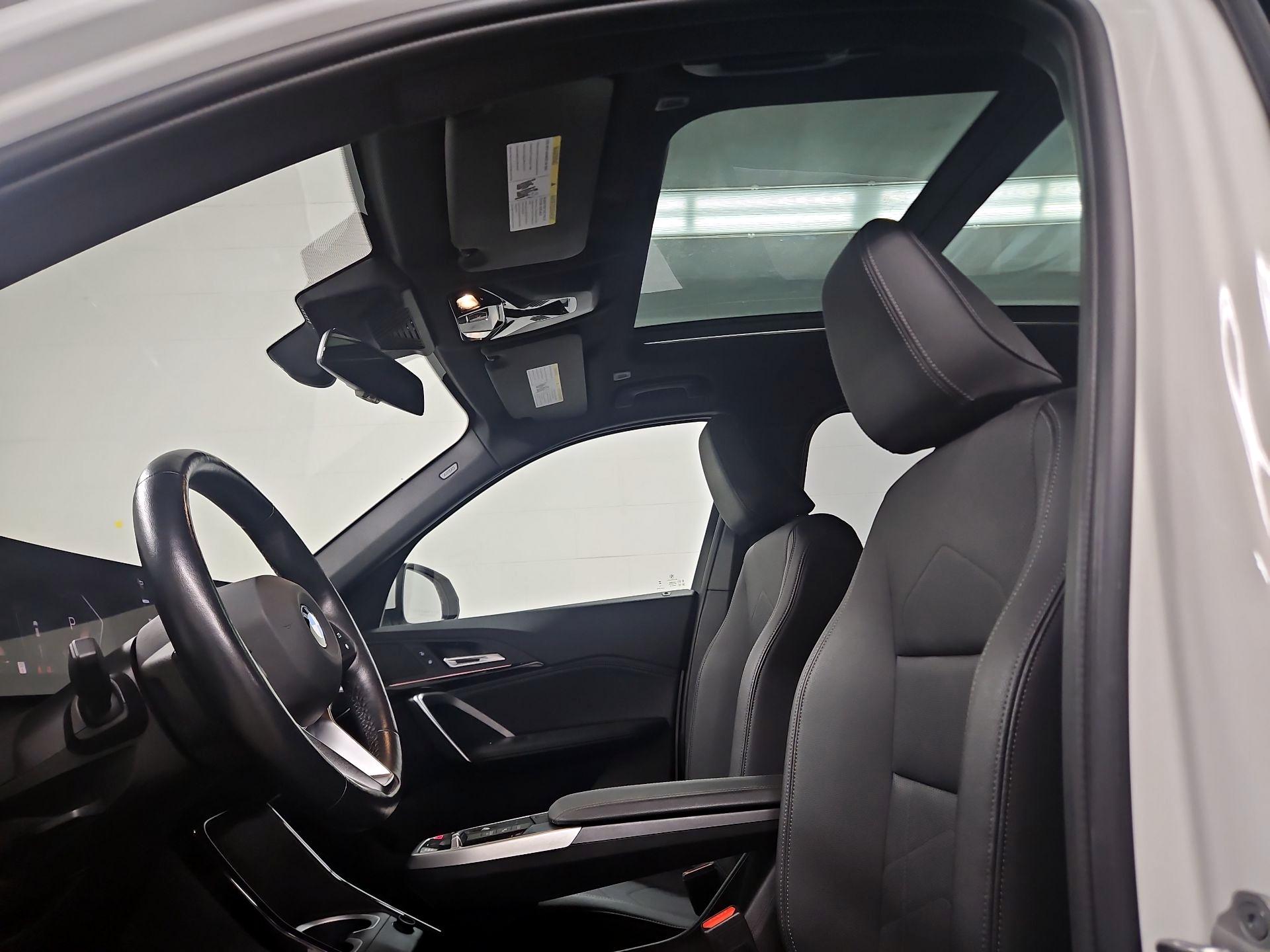 Thumbnail: 2023 BMW X1 - 20