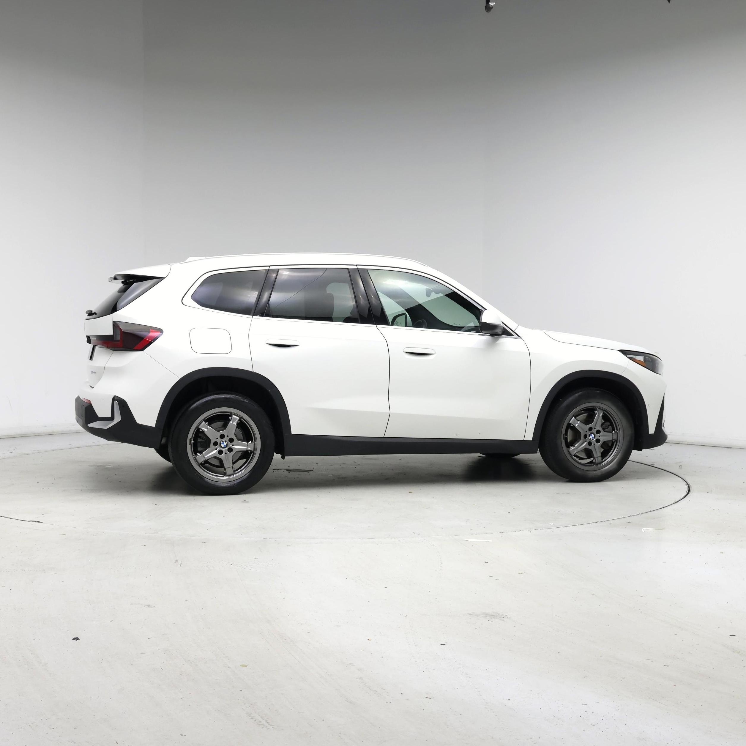 Thumbnail: 2023 BMW X1 - 7