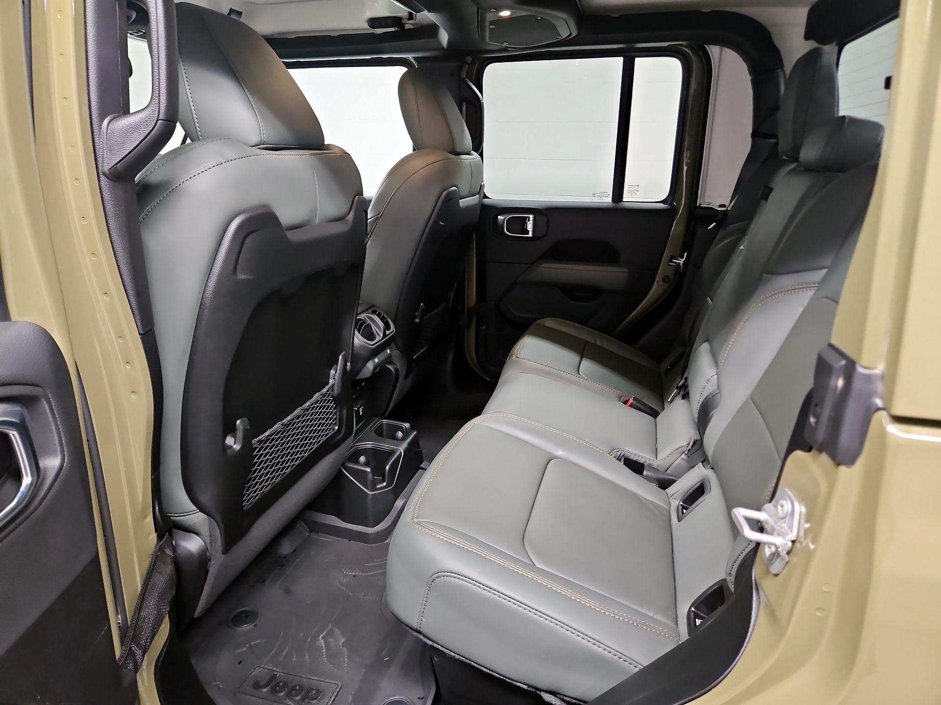 Thumbnail: 2025 Jeep Gladiator - 19