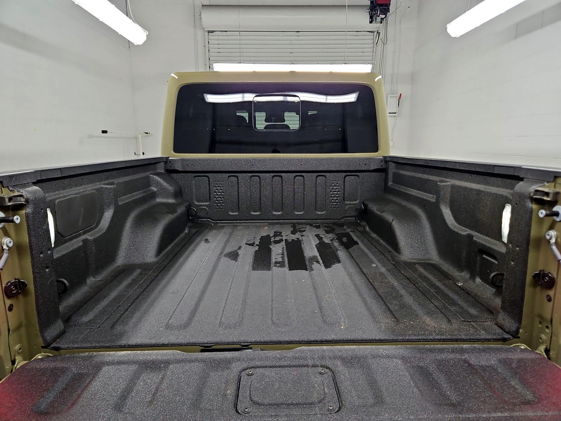 Thumbnail: 2025 Jeep Gladiator - 20