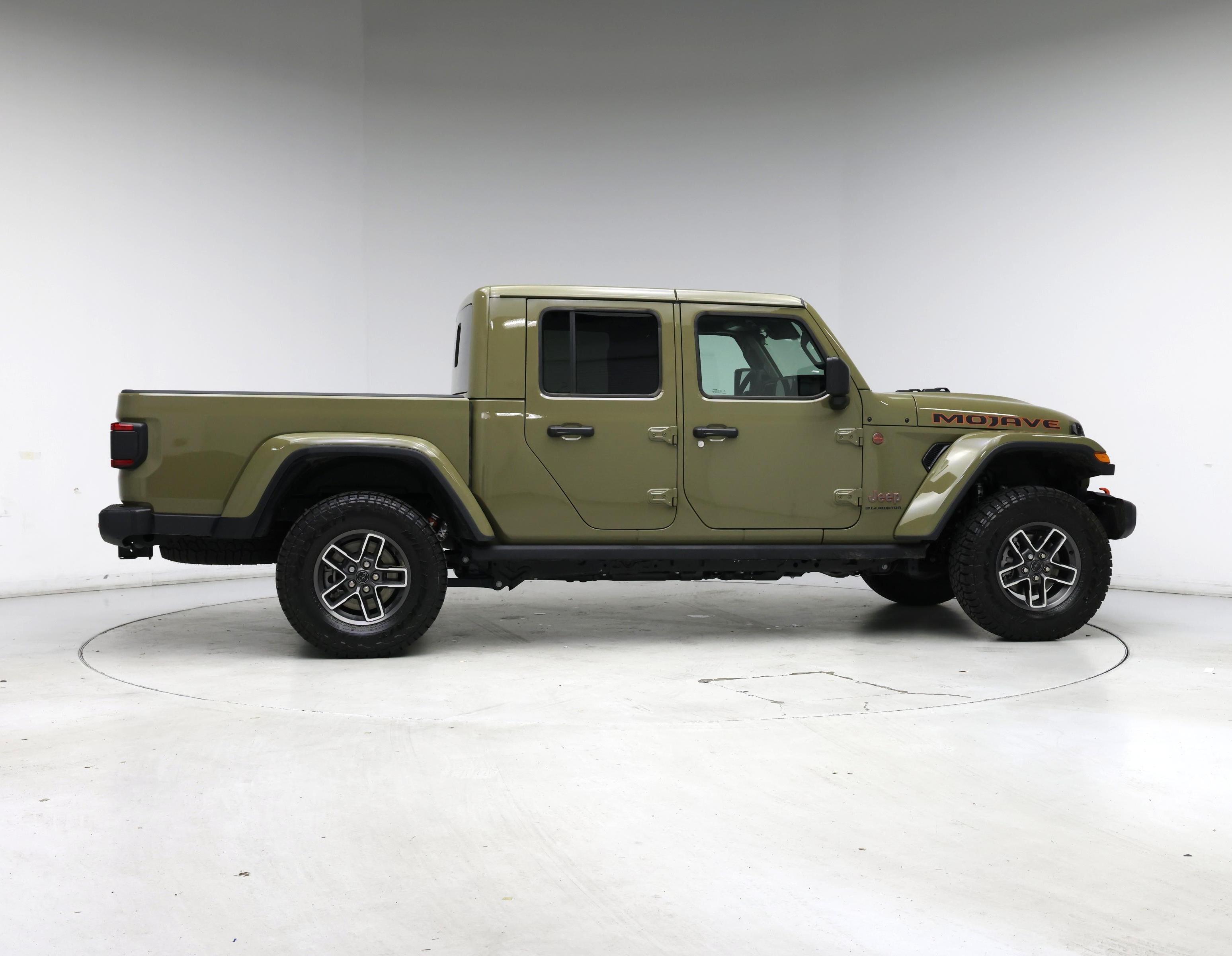 Thumbnail: 2025 Jeep Gladiator - 7