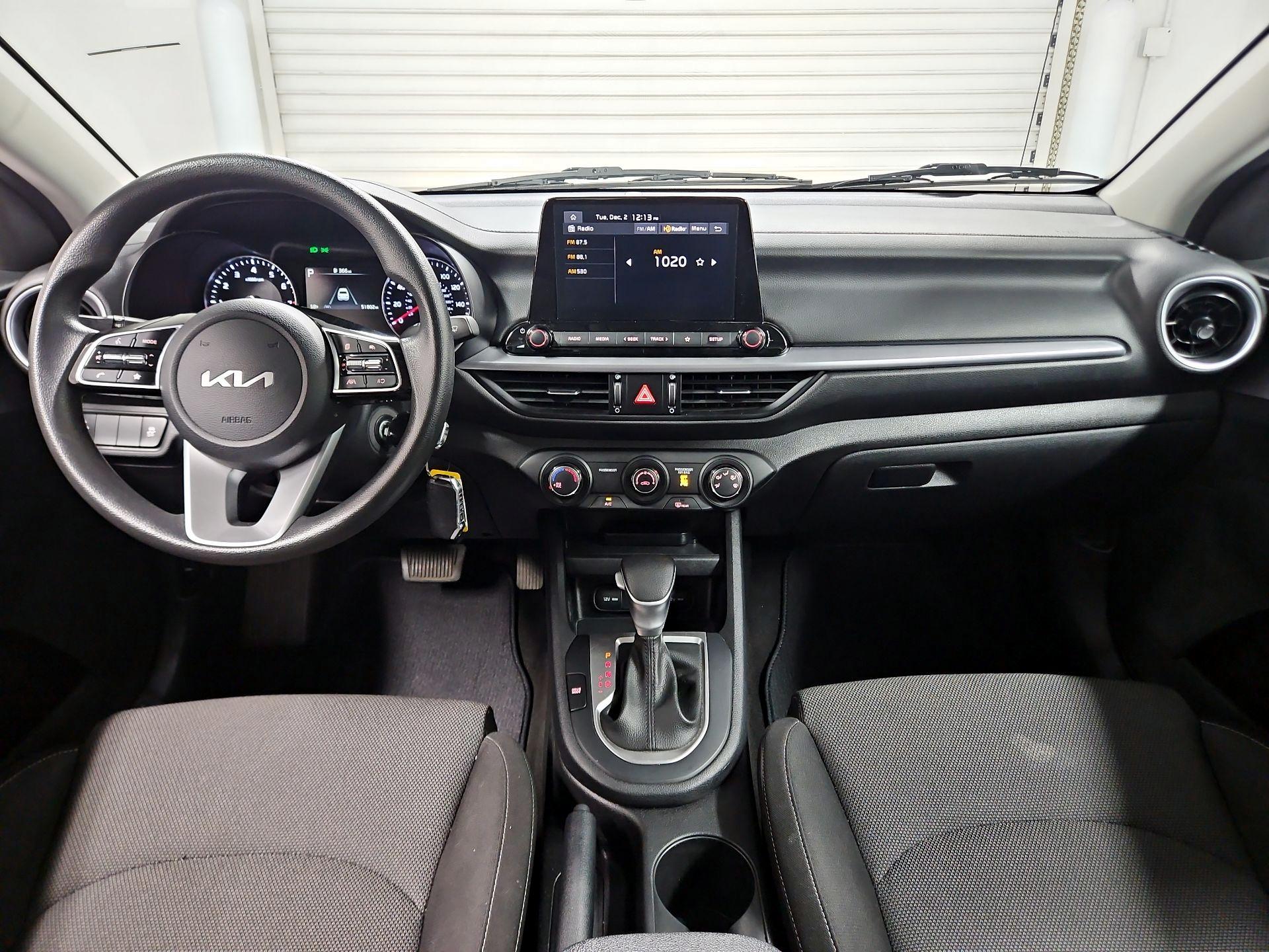 Thumbnail: 2022 Kia Forte - 9