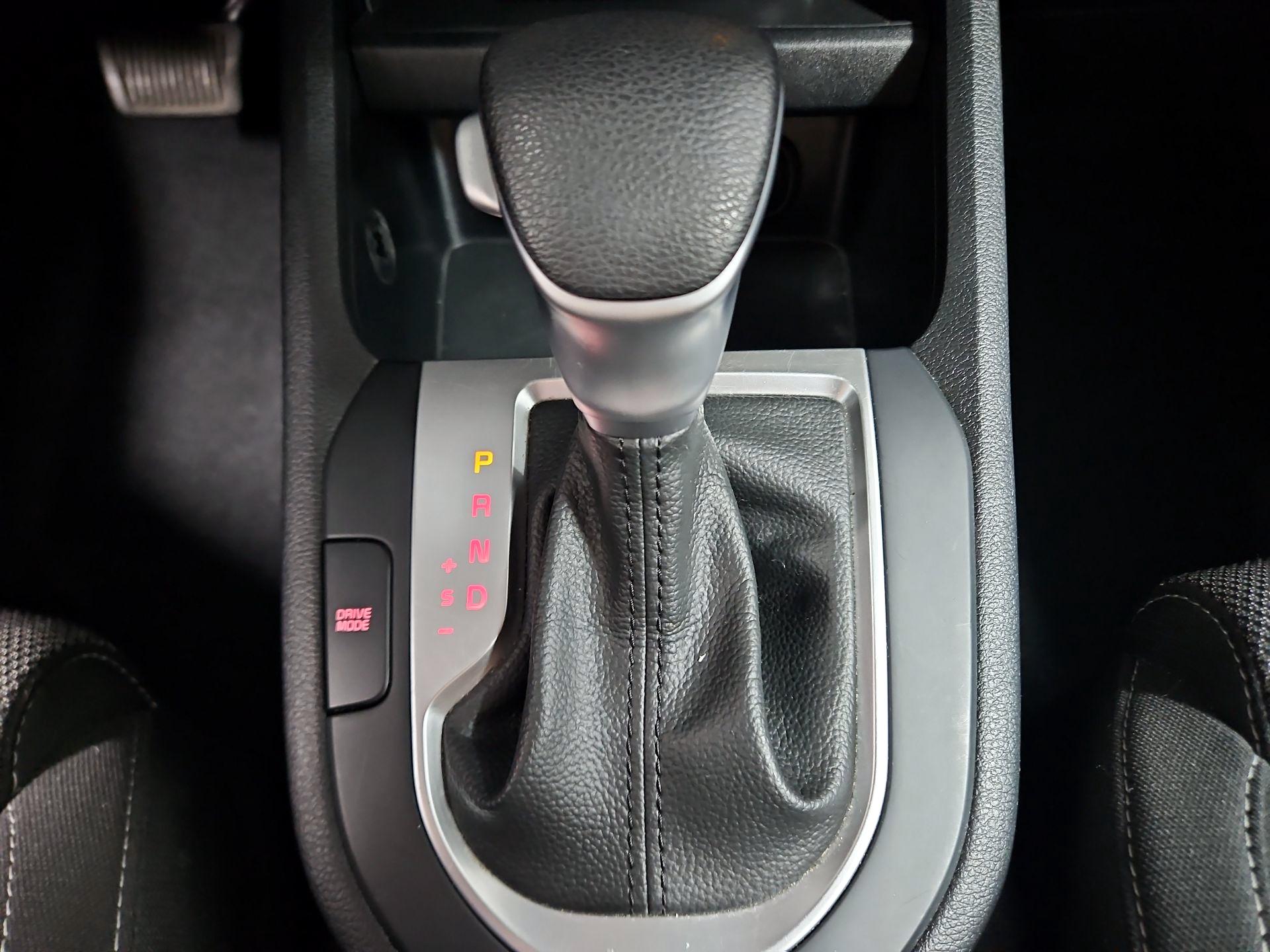 Thumbnail: 2022 Kia Forte - 17