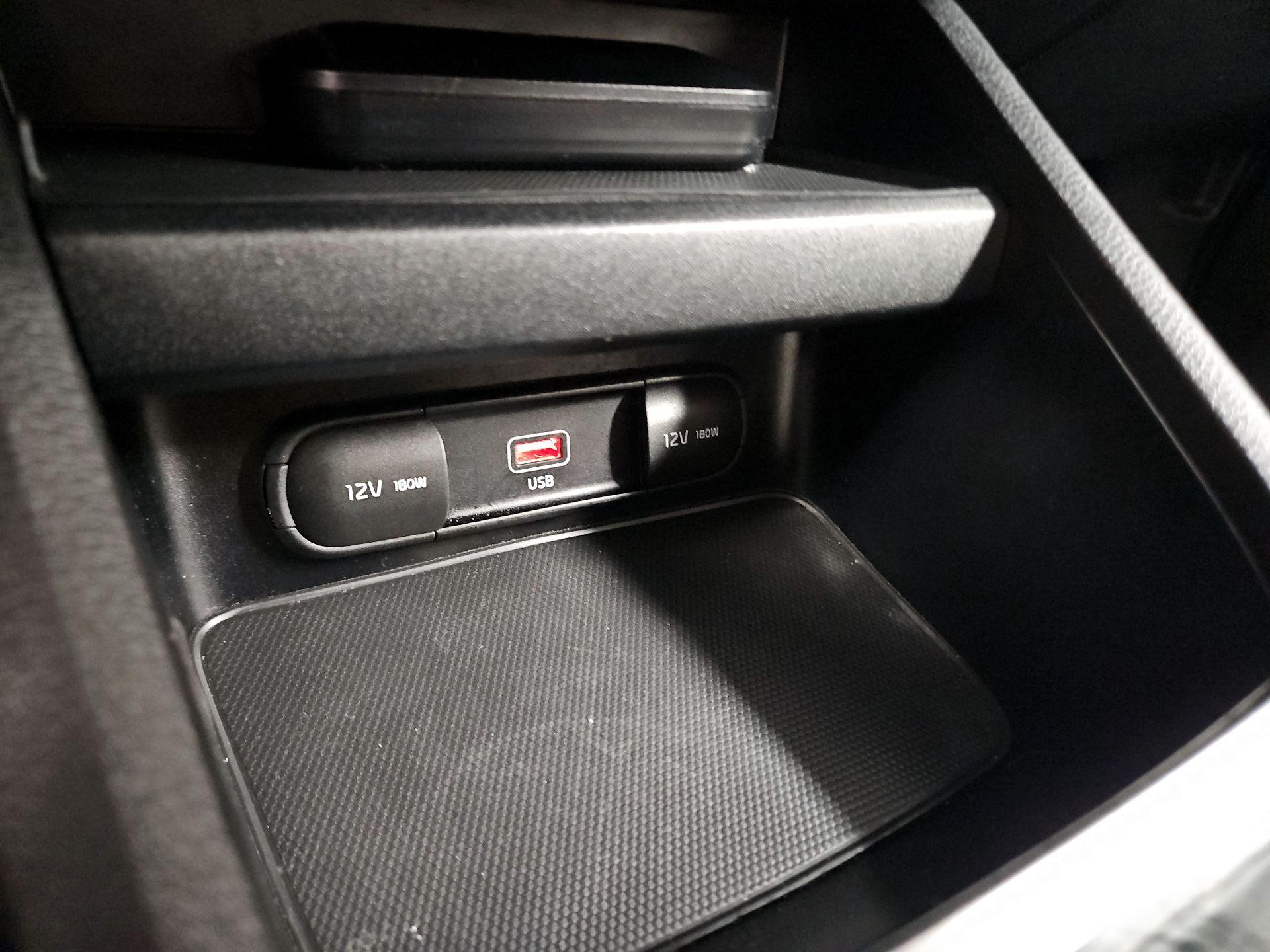 Thumbnail: 2022 Kia Forte - 18