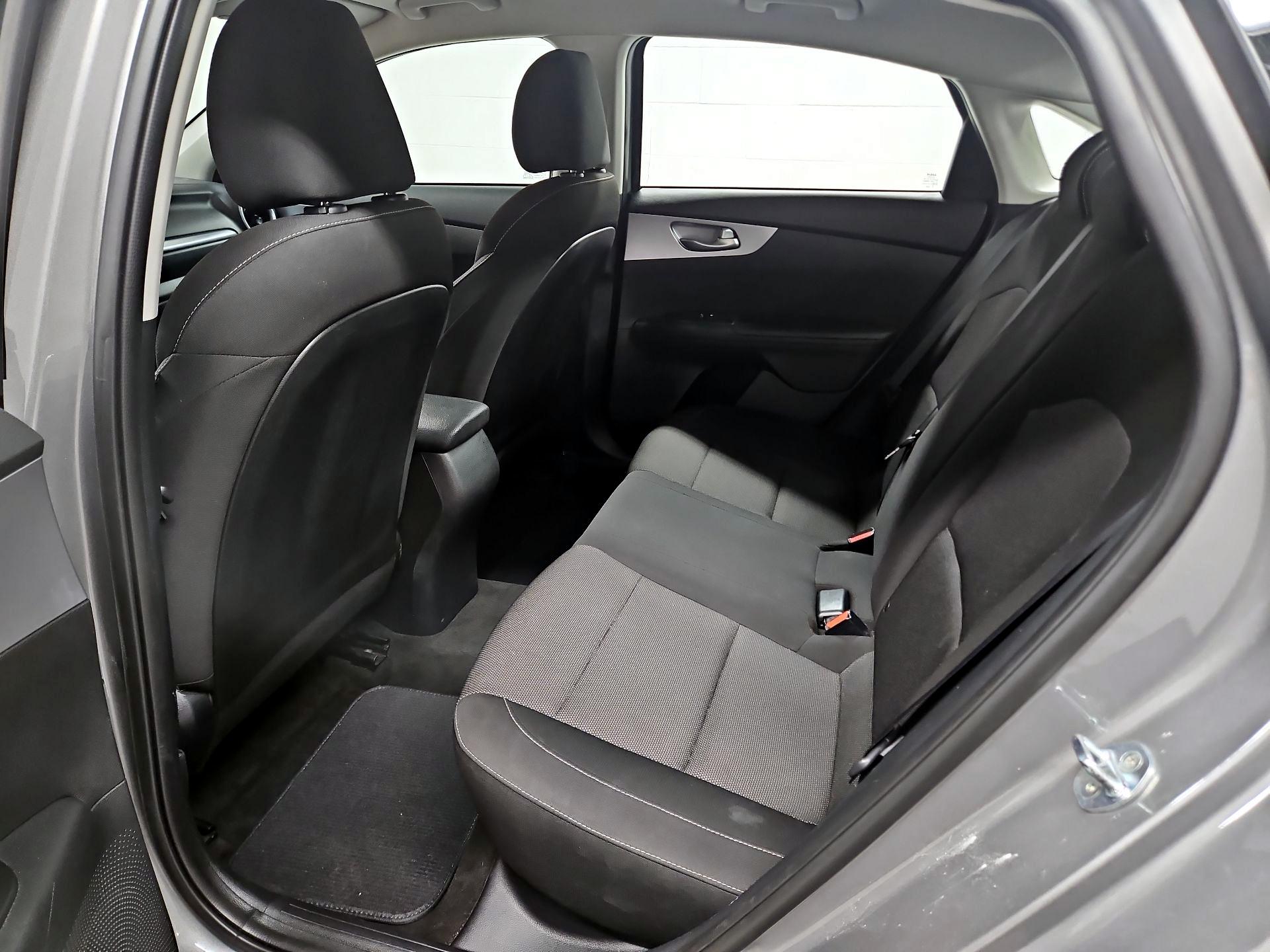 Thumbnail: 2022 Kia Forte - 19