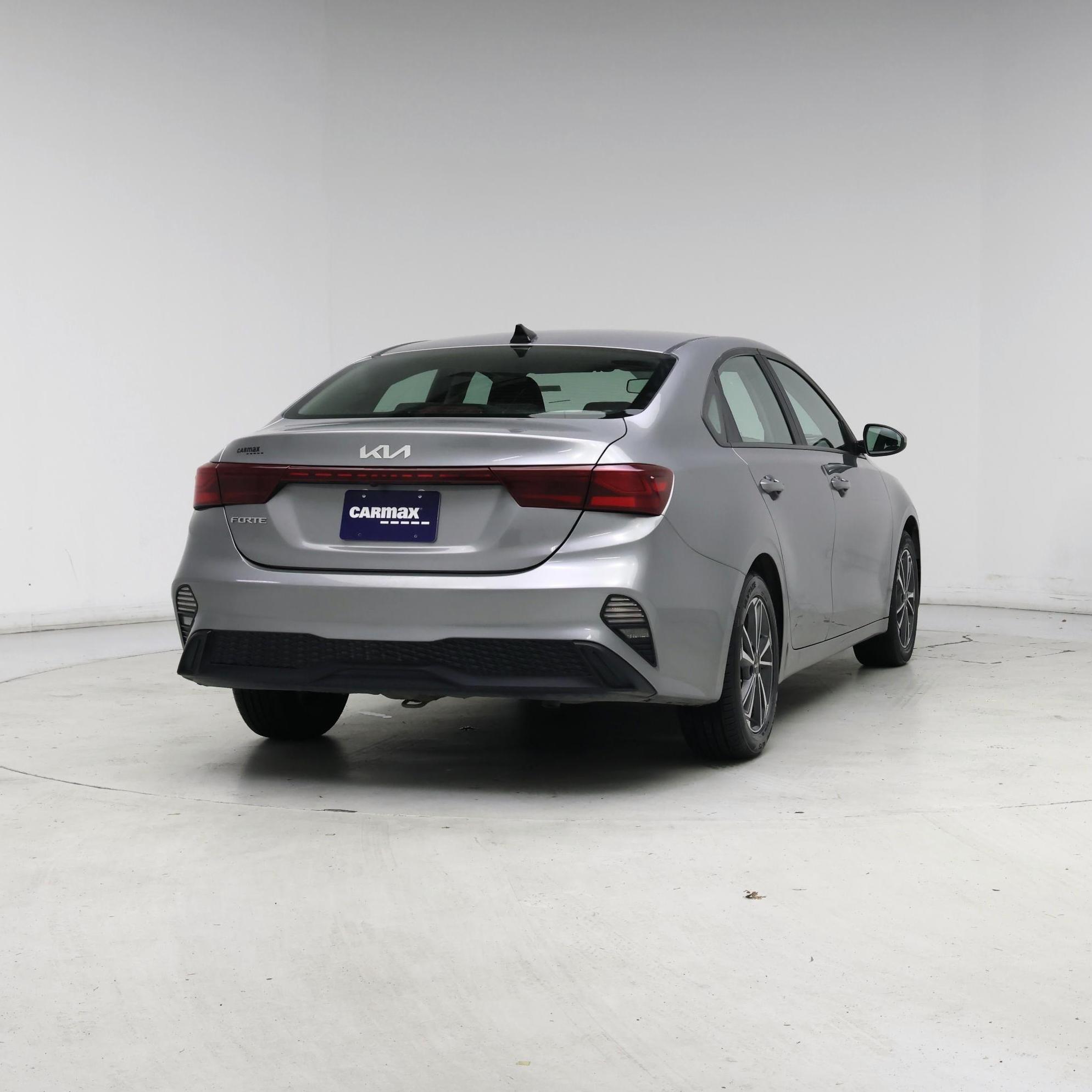 Thumbnail: 2022 Kia Forte - 8