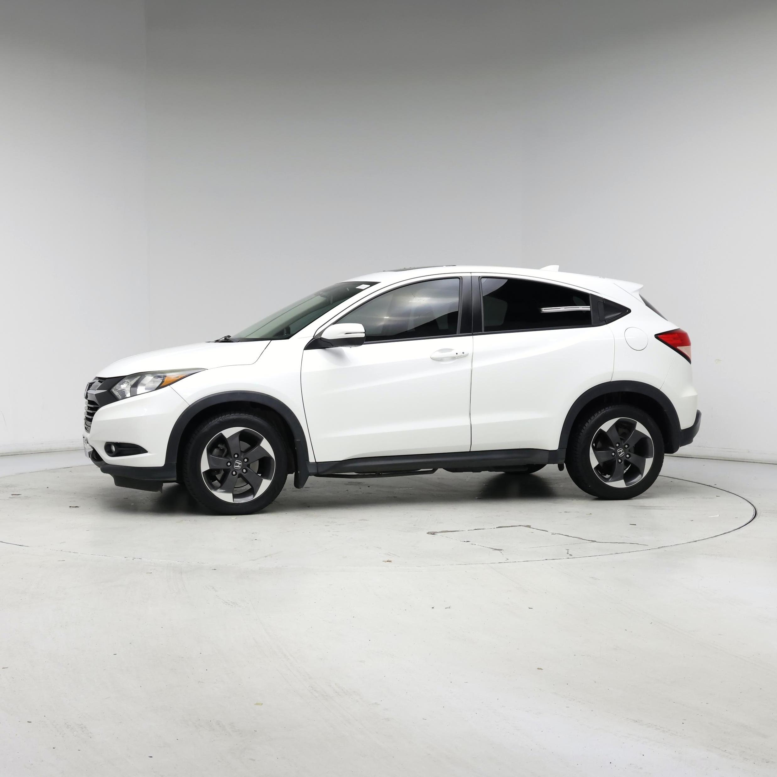 Thumbnail: 2018 Honda HR-V - 3