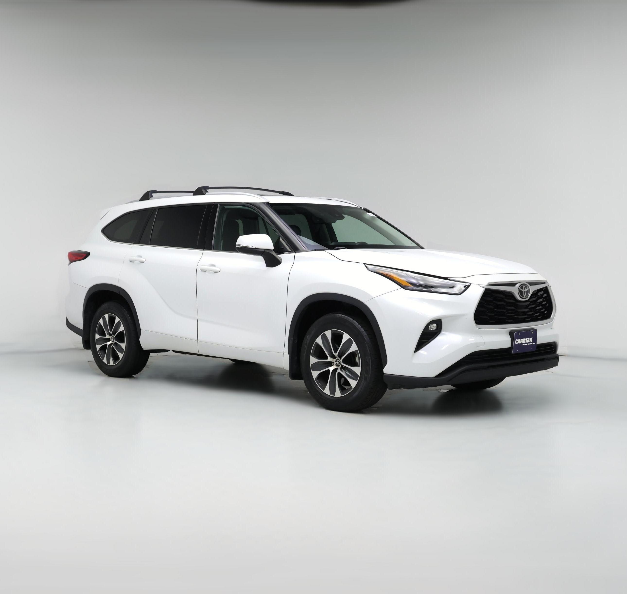 Thumbnail: 2022 Toyota Highlander - 1