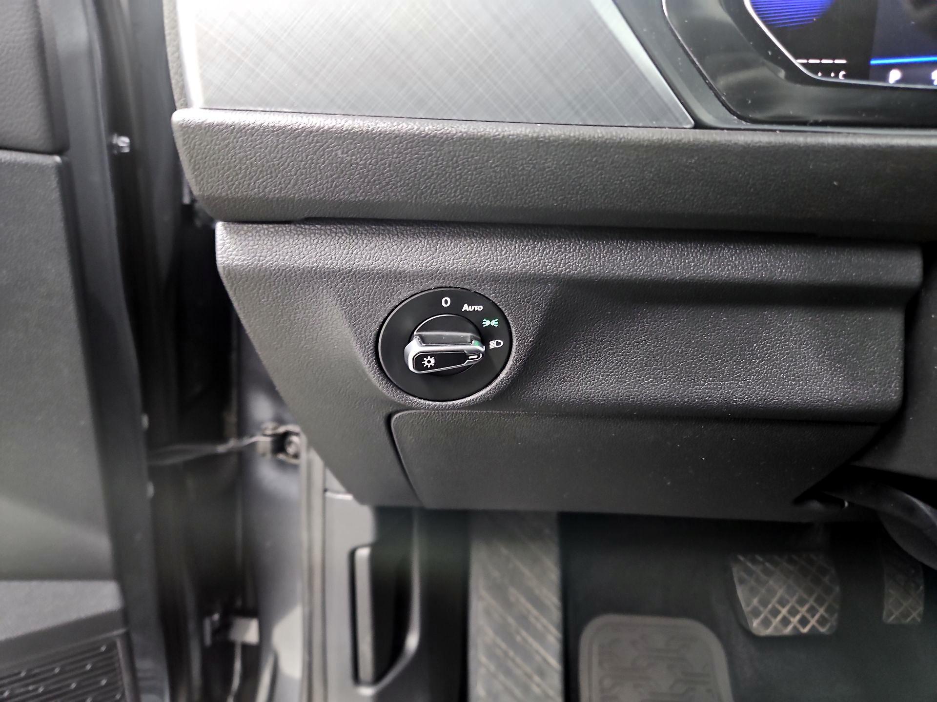 Thumbnail: 2022 Volkswagen Jetta - 13