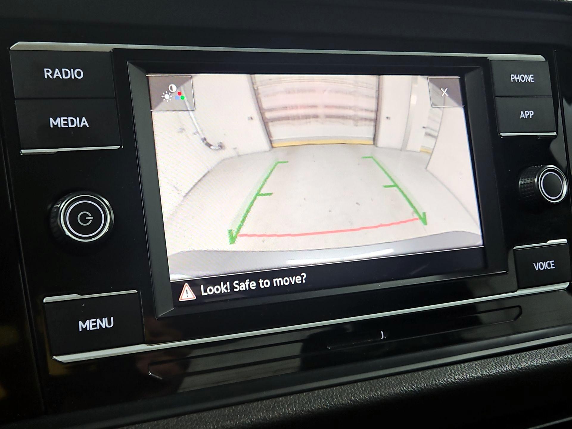 Thumbnail: 2022 Volkswagen Jetta - 14