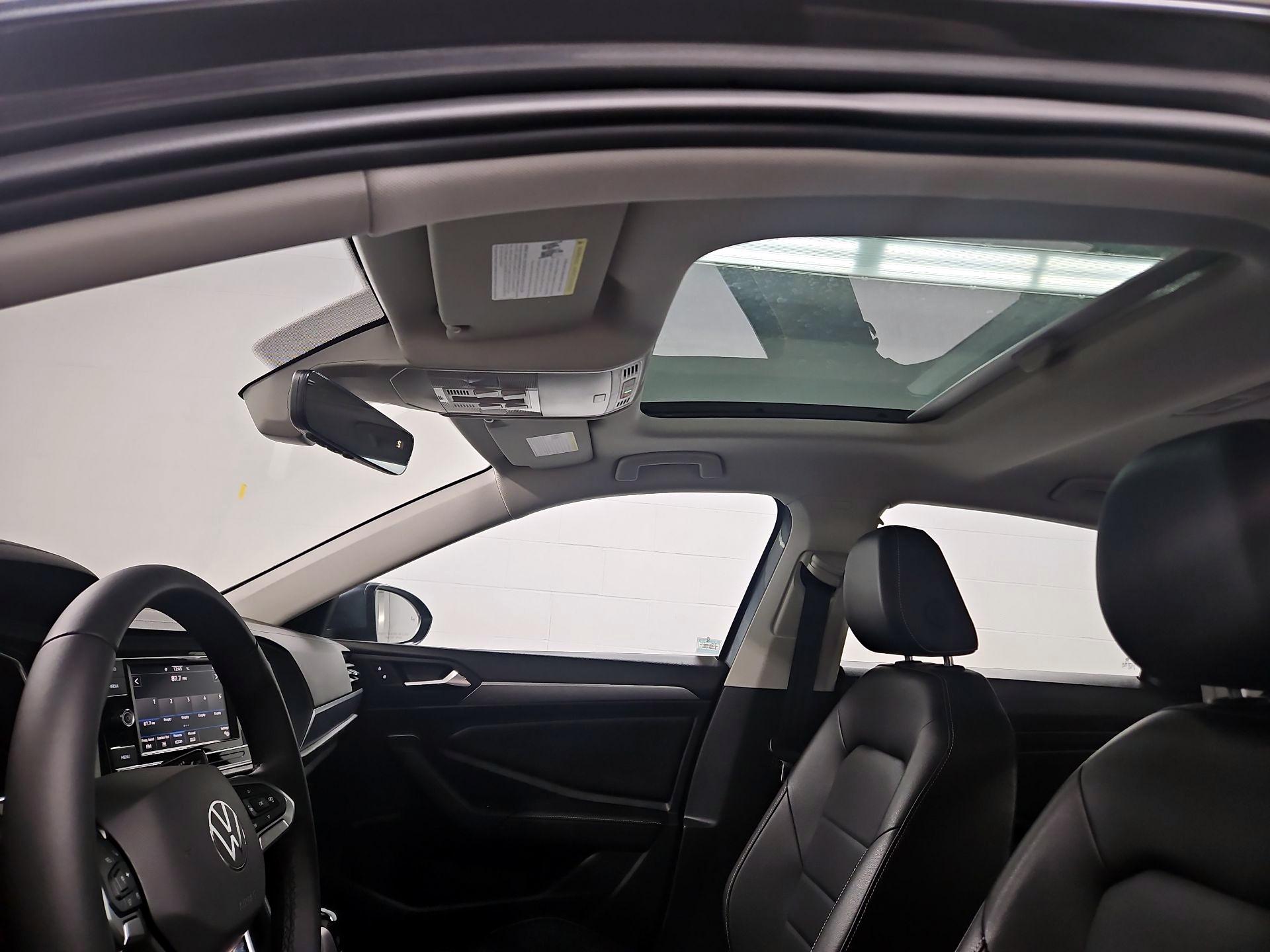 Thumbnail: 2022 Volkswagen Jetta - 19