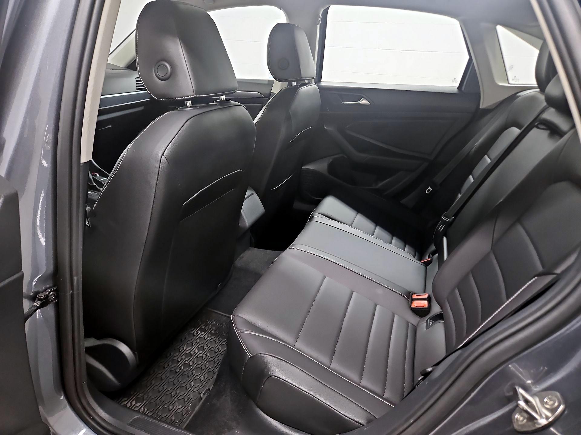 Thumbnail: 2022 Volkswagen Jetta - 20