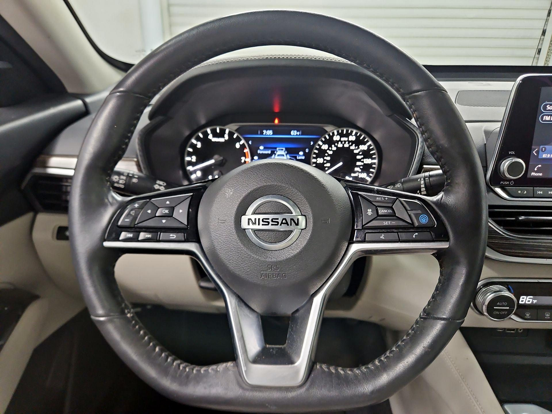 Thumbnail: 2021 Nissan Altima - 10