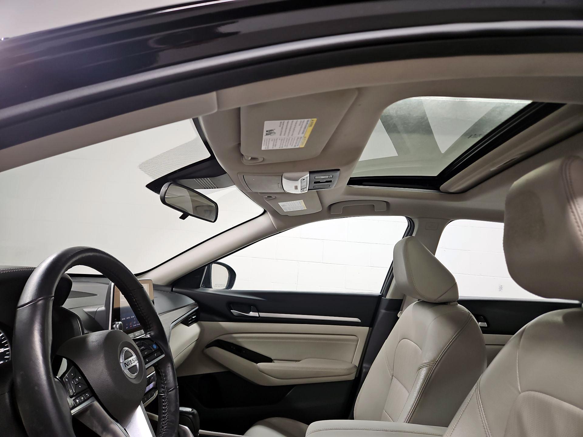 Thumbnail: 2021 Nissan Altima - 20