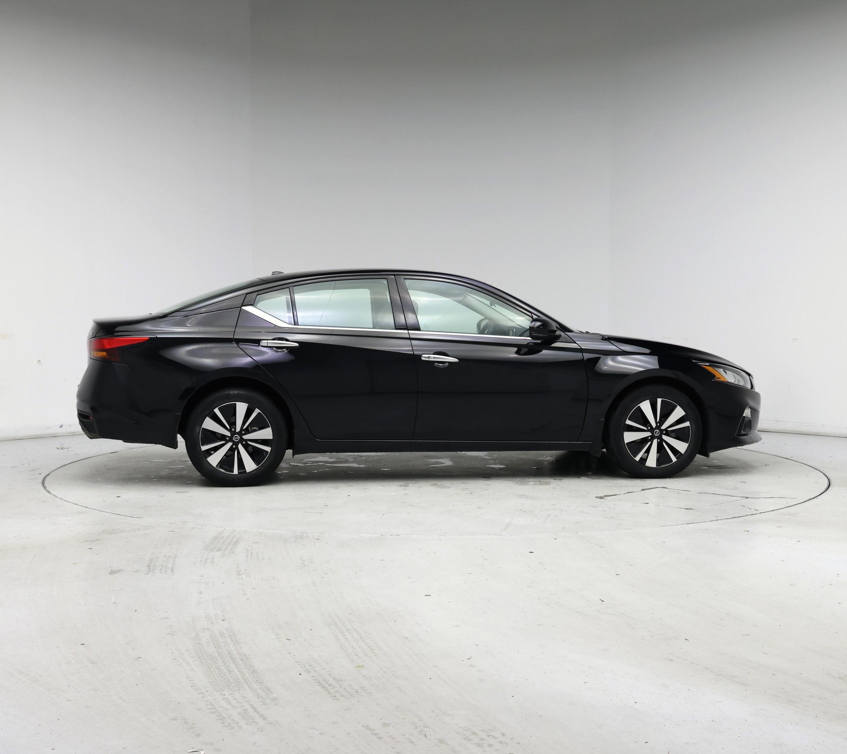 Thumbnail: 2021 Nissan Altima - 7