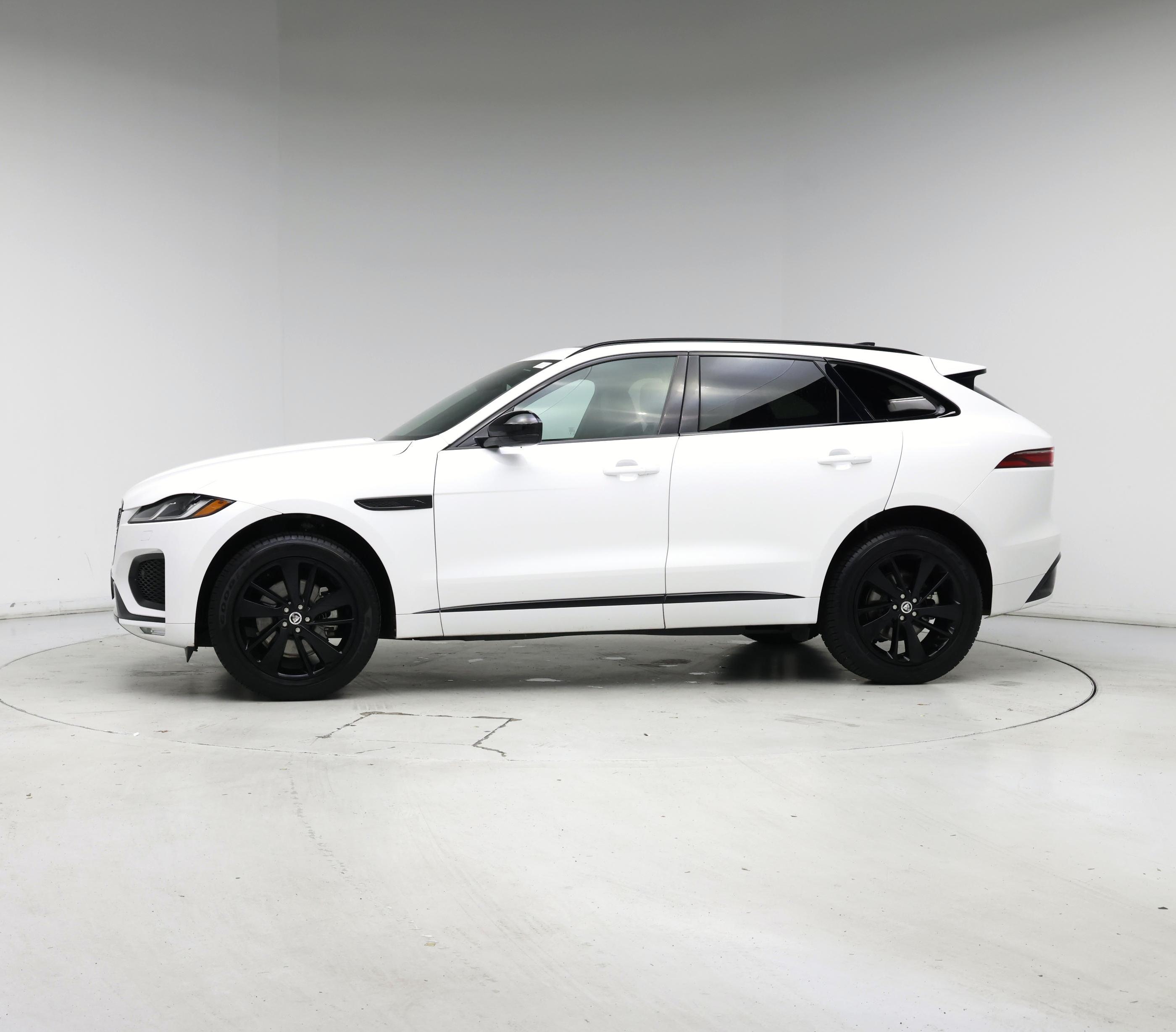 Thumbnail: 2025 Jaguar F-Pace - 3