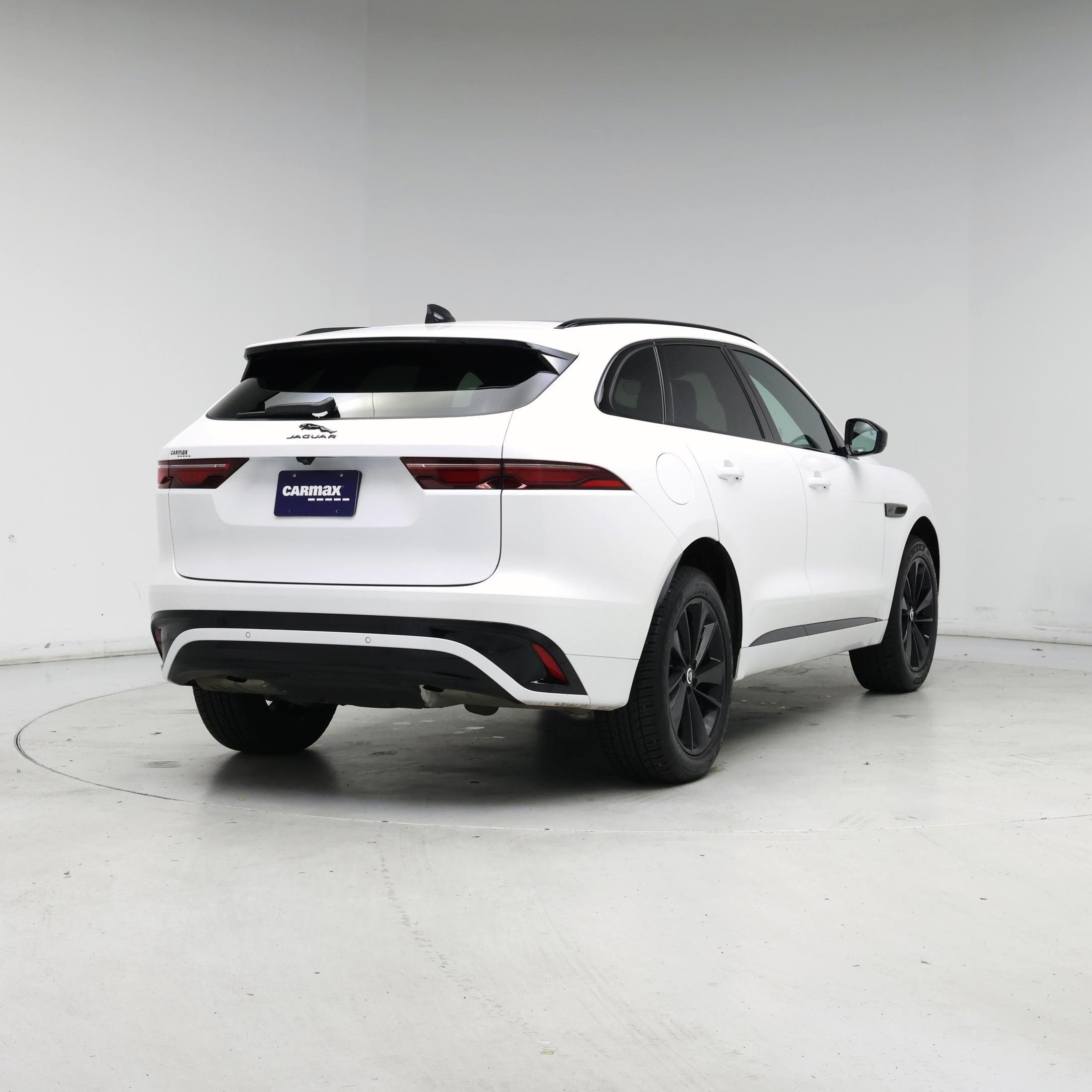 Thumbnail: 2025 Jaguar F-Pace - 8