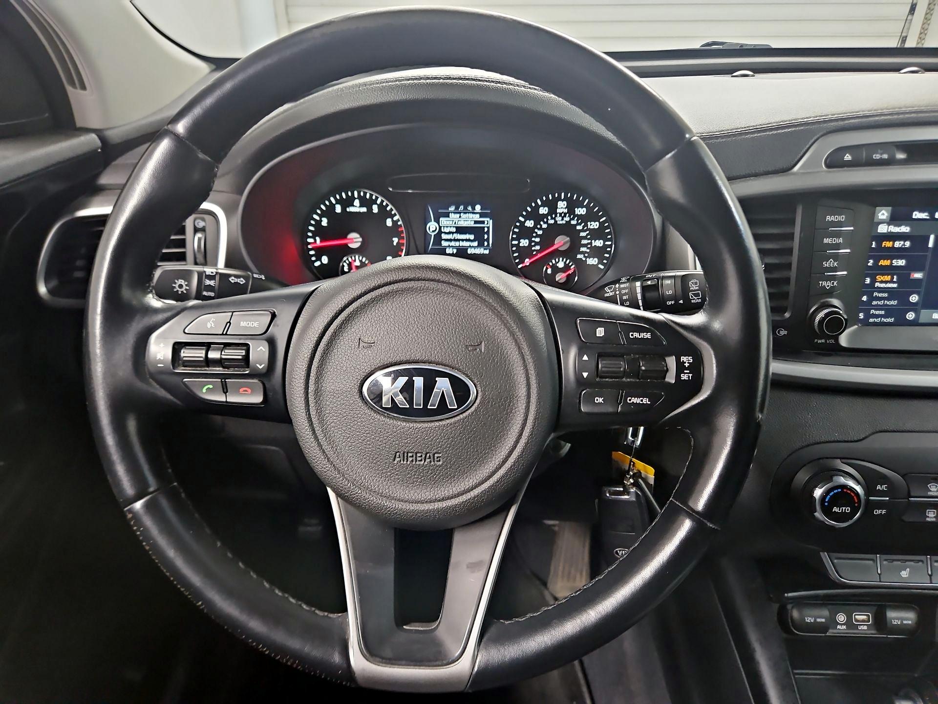 Thumbnail: 2017 Kia Sorento - 10