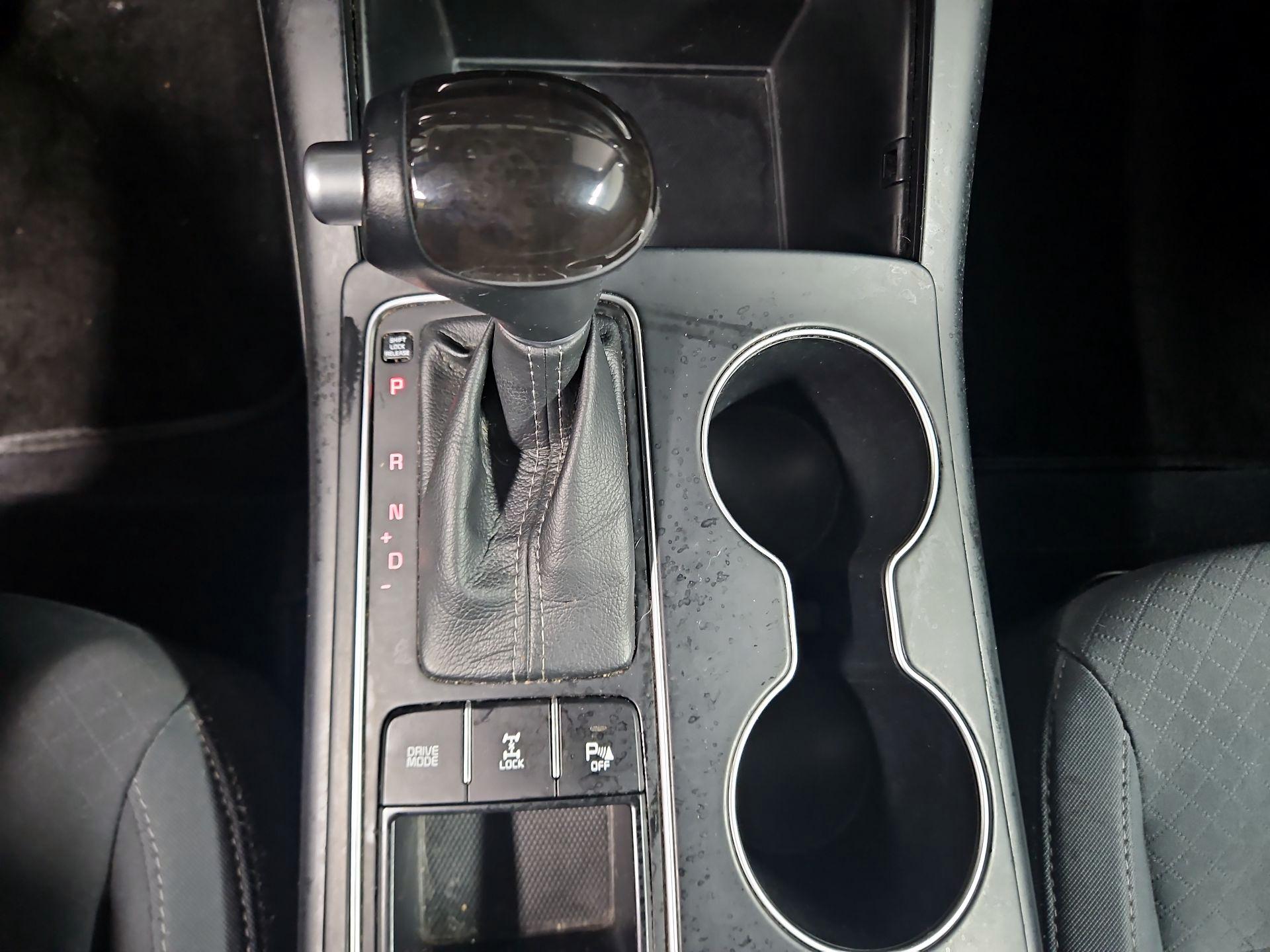 Thumbnail: 2017 Kia Sorento - 17