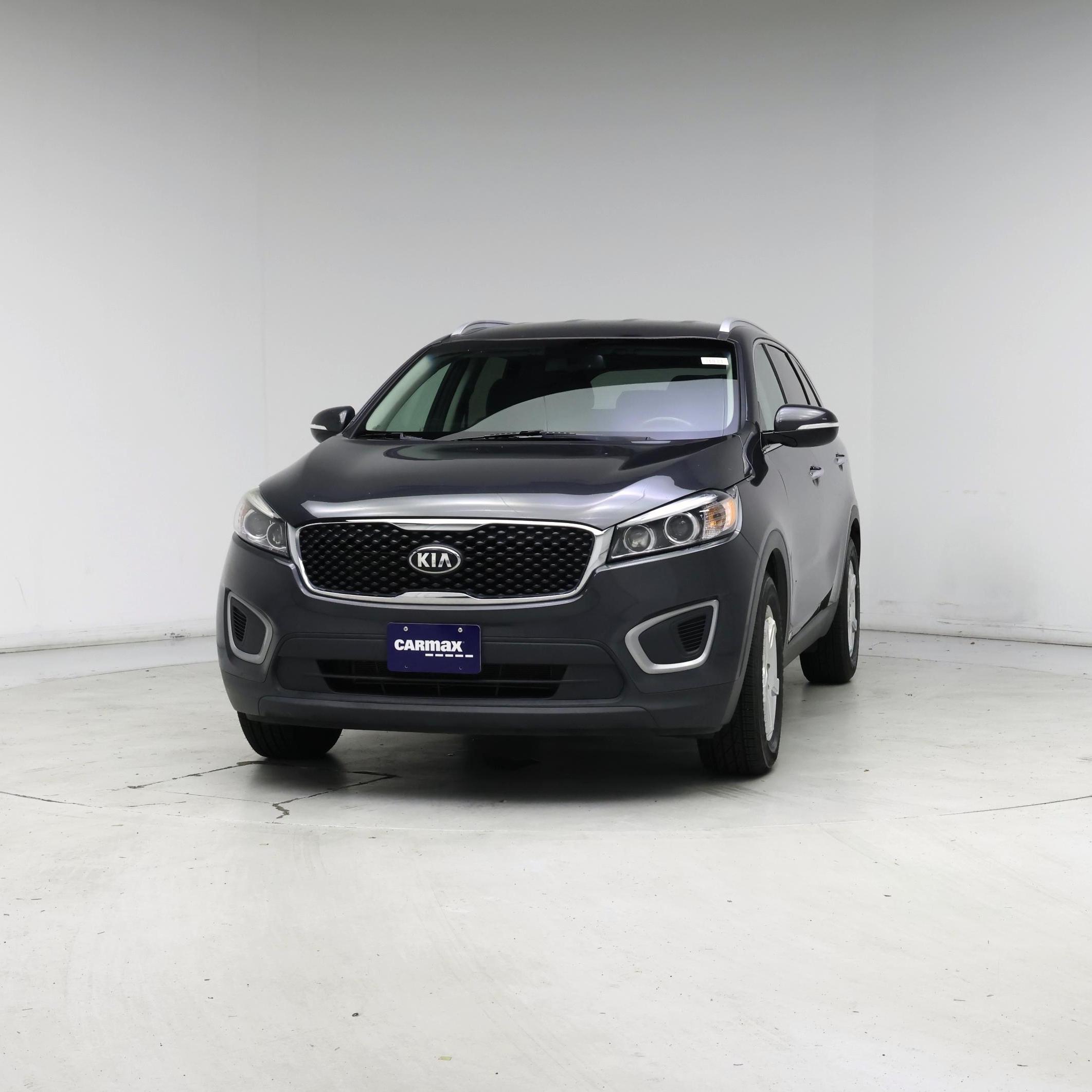 Thumbnail: 2017 Kia Sorento - 4