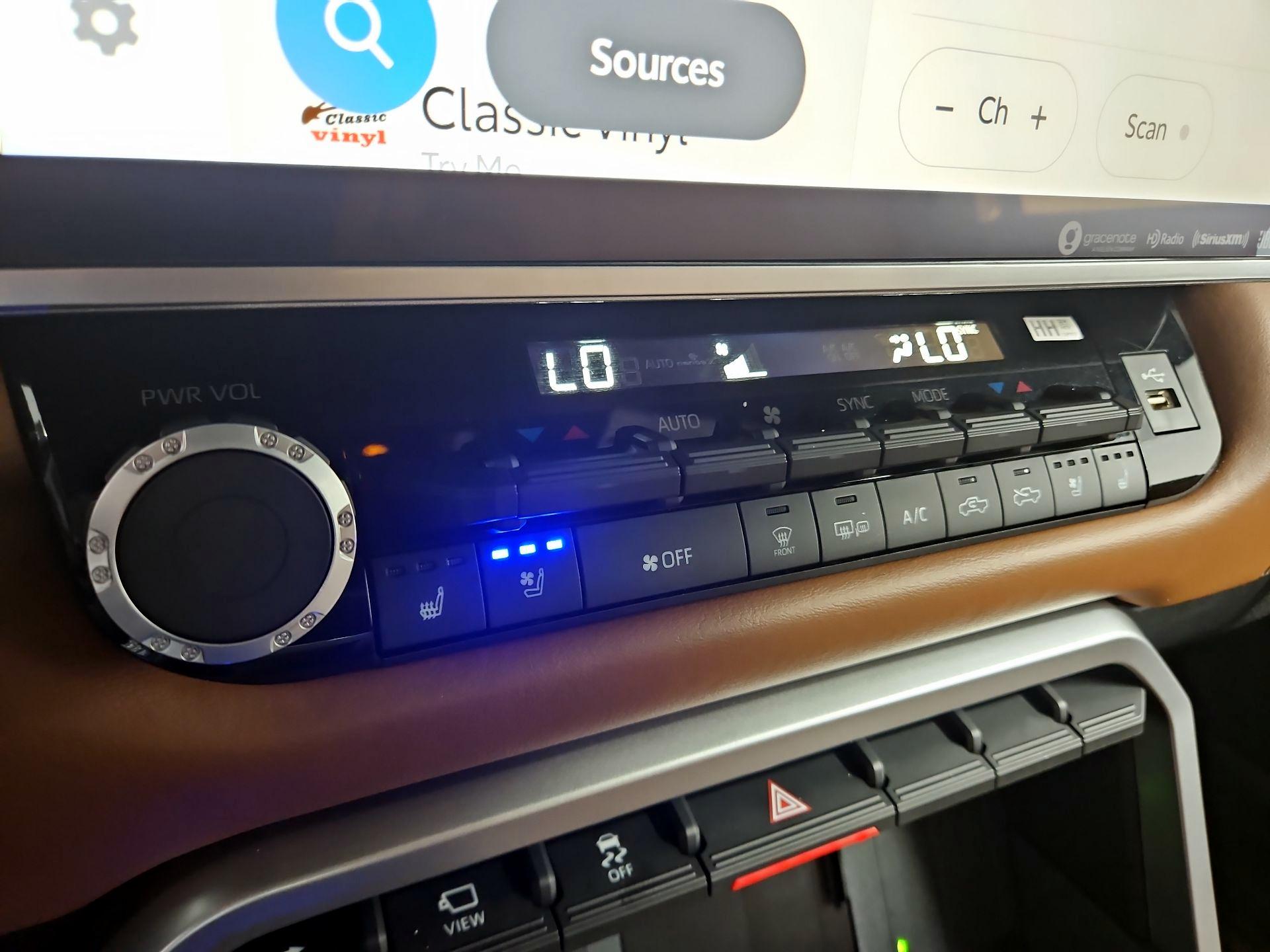 Thumbnail: 2024 Toyota Tundra - 17