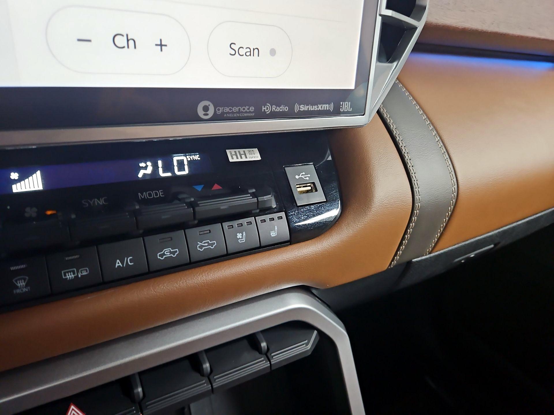 Thumbnail: 2024 Toyota Tundra - 19