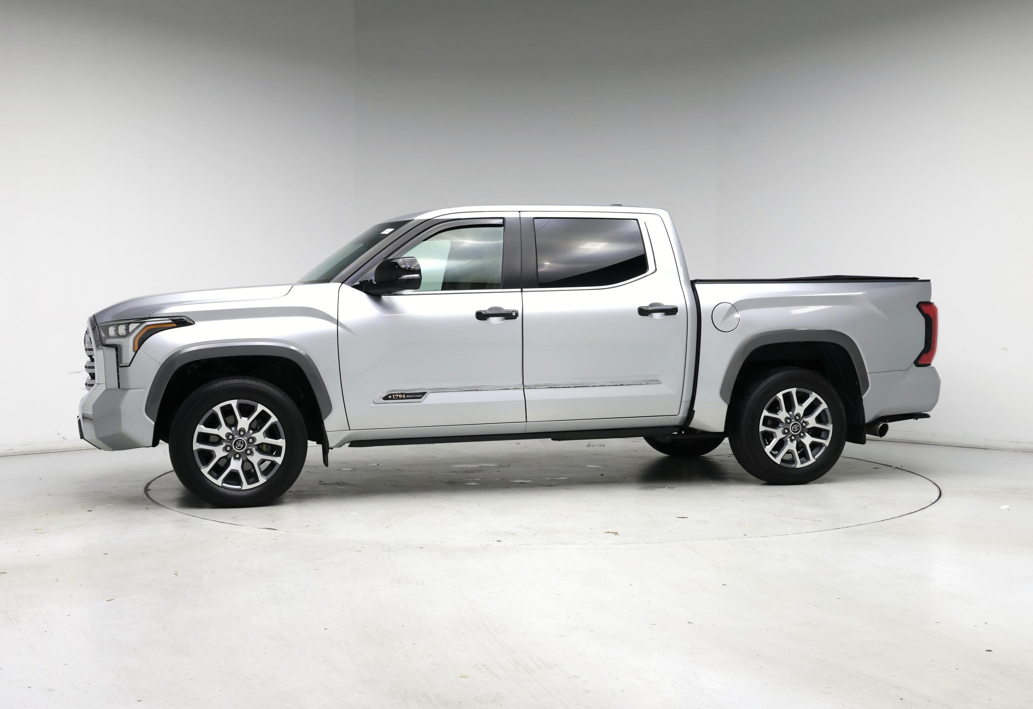 Thumbnail: 2024 Toyota Tundra - 3