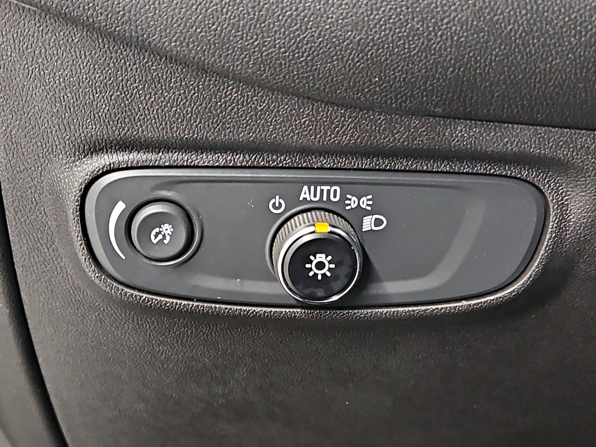 Thumbnail: 2023 Chevrolet Equinox - 13