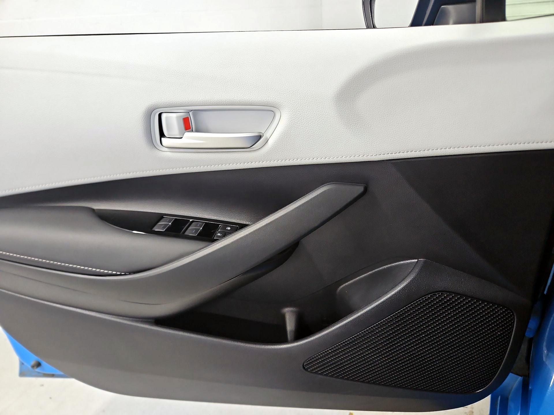 Thumbnail: 2022 Toyota Corolla - 12