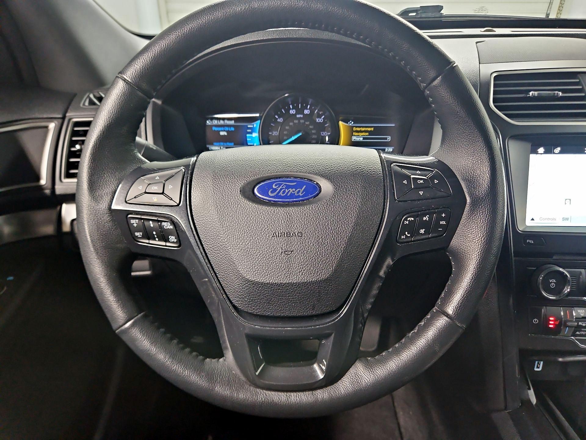 Thumbnail: 2018 Ford Explorer - 10