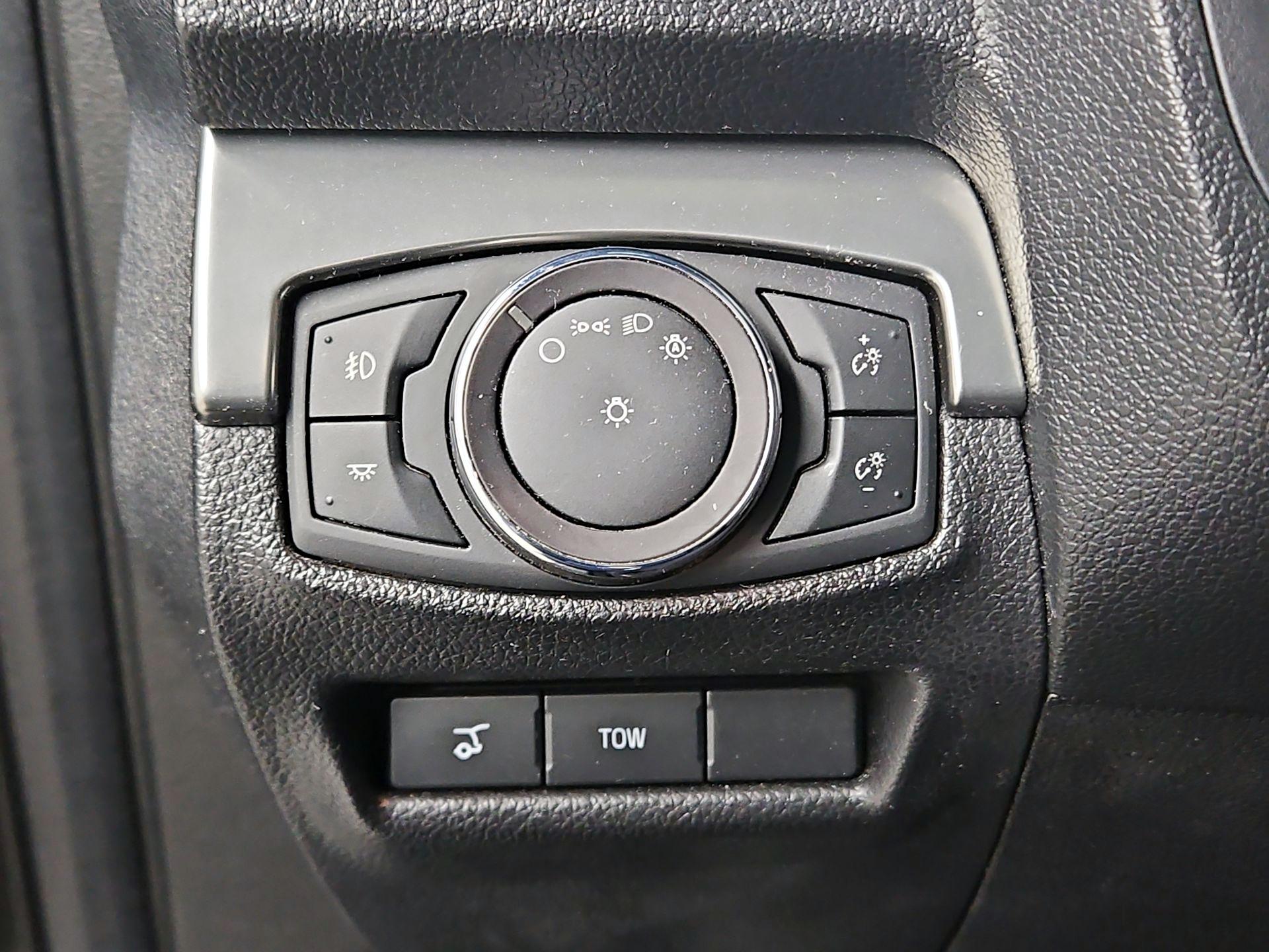 Thumbnail: 2018 Ford Explorer - 13