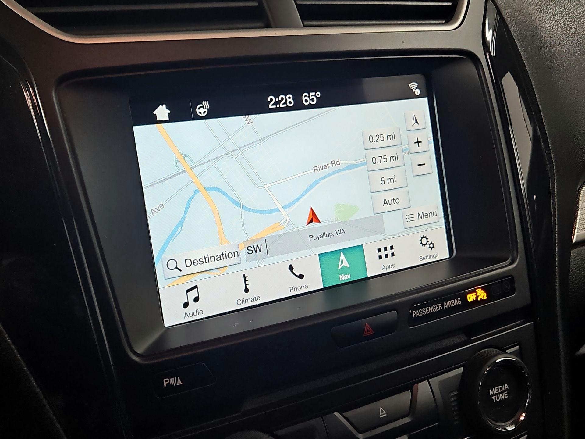 Thumbnail: 2018 Ford Explorer - 14